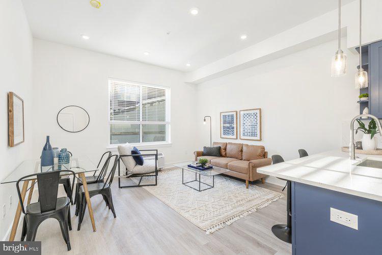 MANAYUNK - Residential Lease