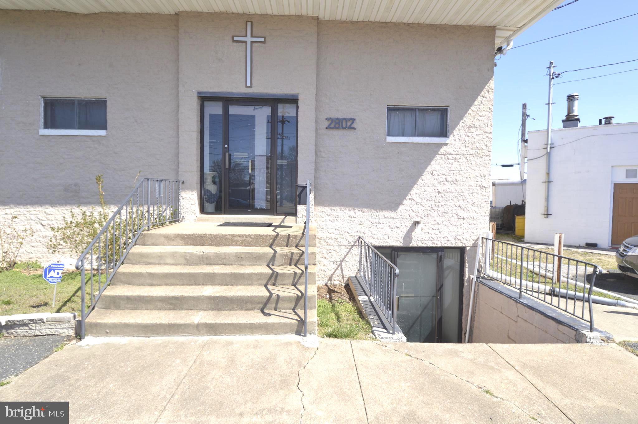 2802 NORTH POINT