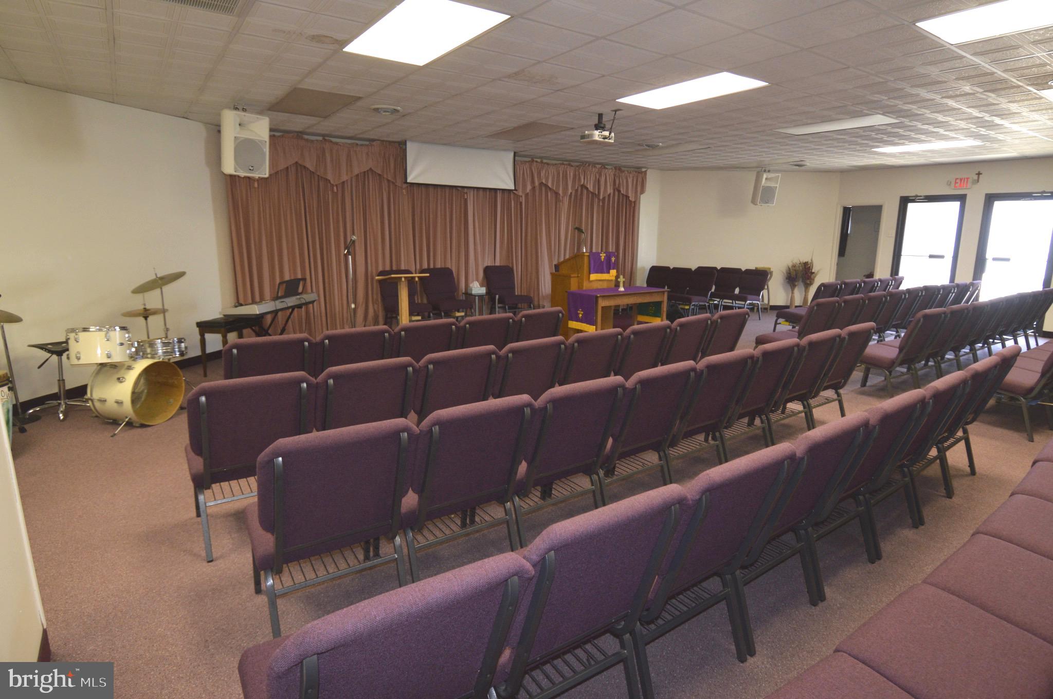 2802 NORTH POINT