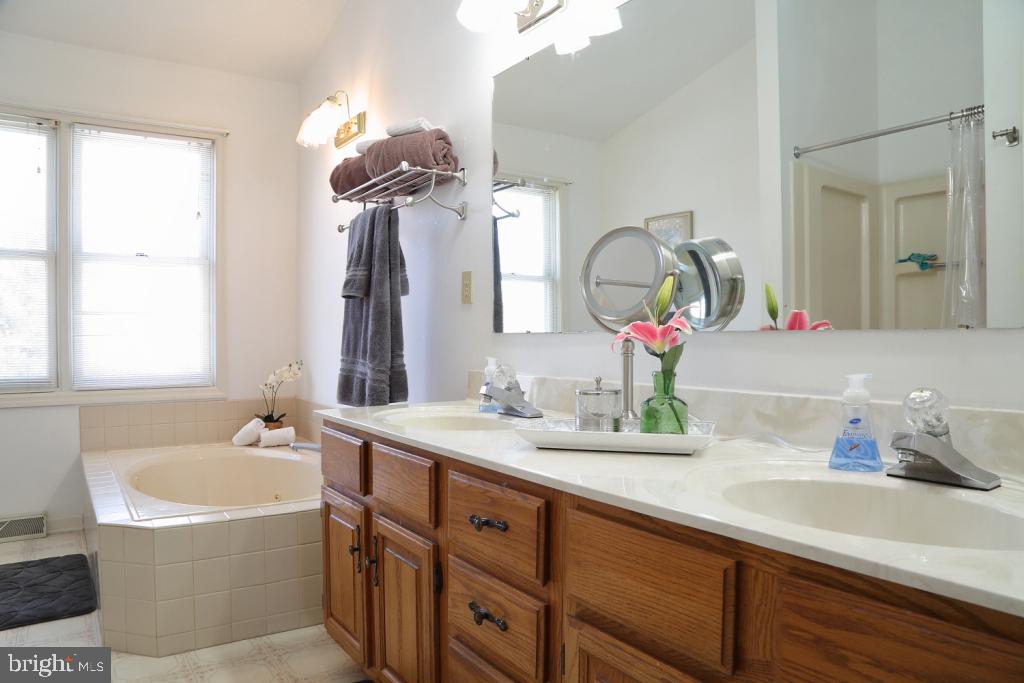 INDIAN SPRINGS - Residential