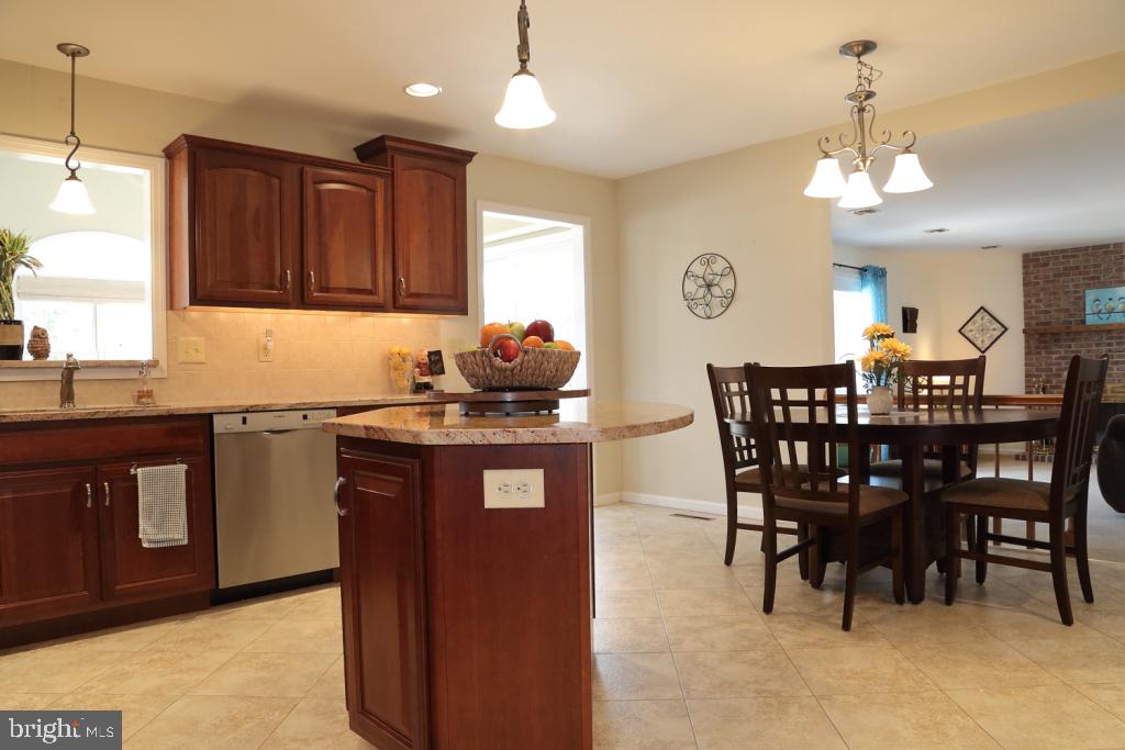 INDIAN SPRINGS - Residential