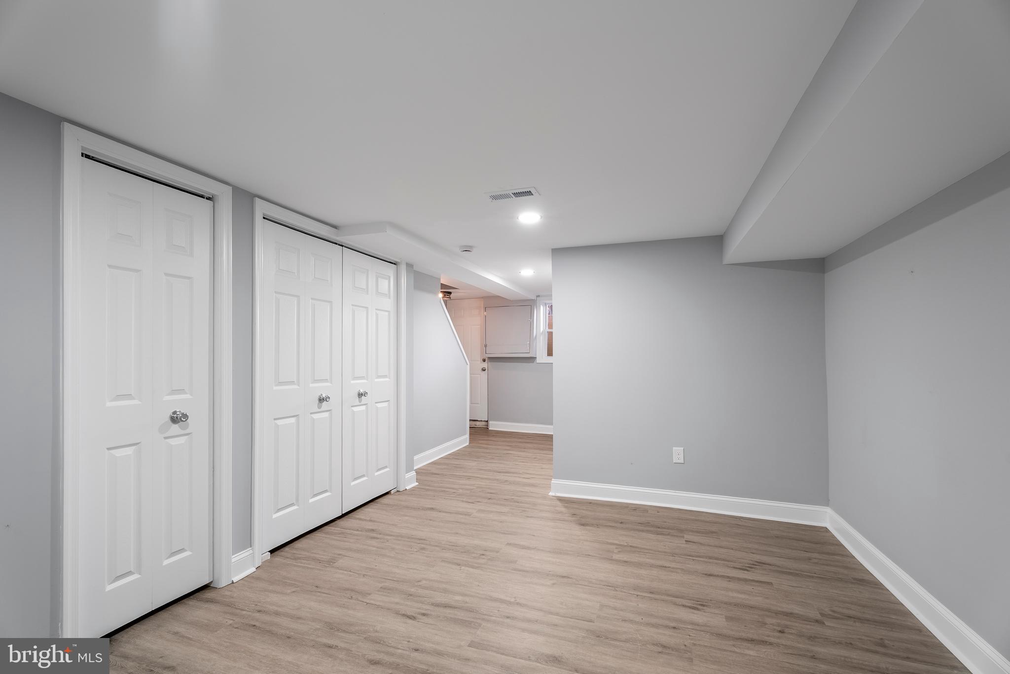 NORTH POINT VILLAGE - Residential