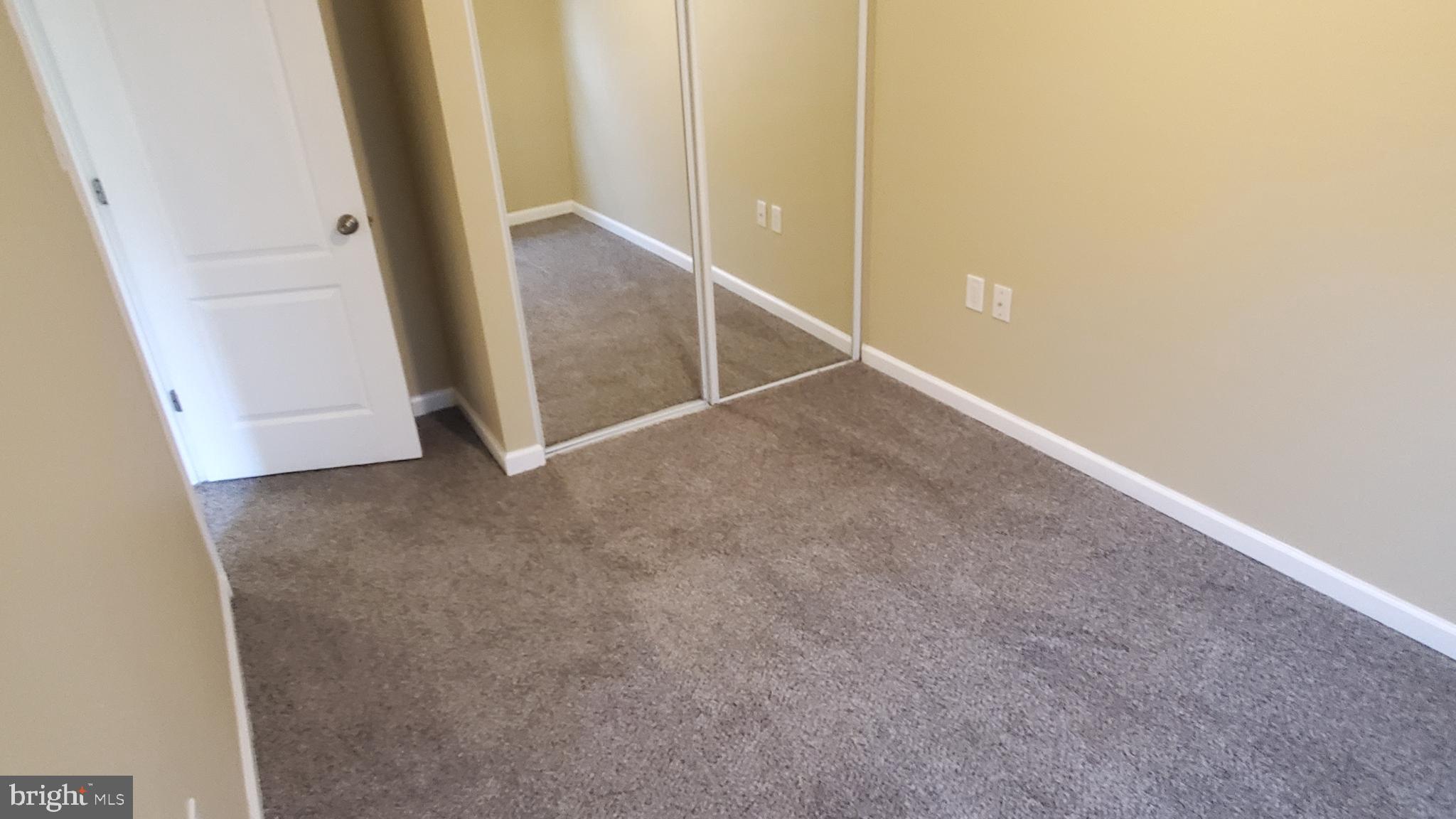 SURRY SQUARE - Residential