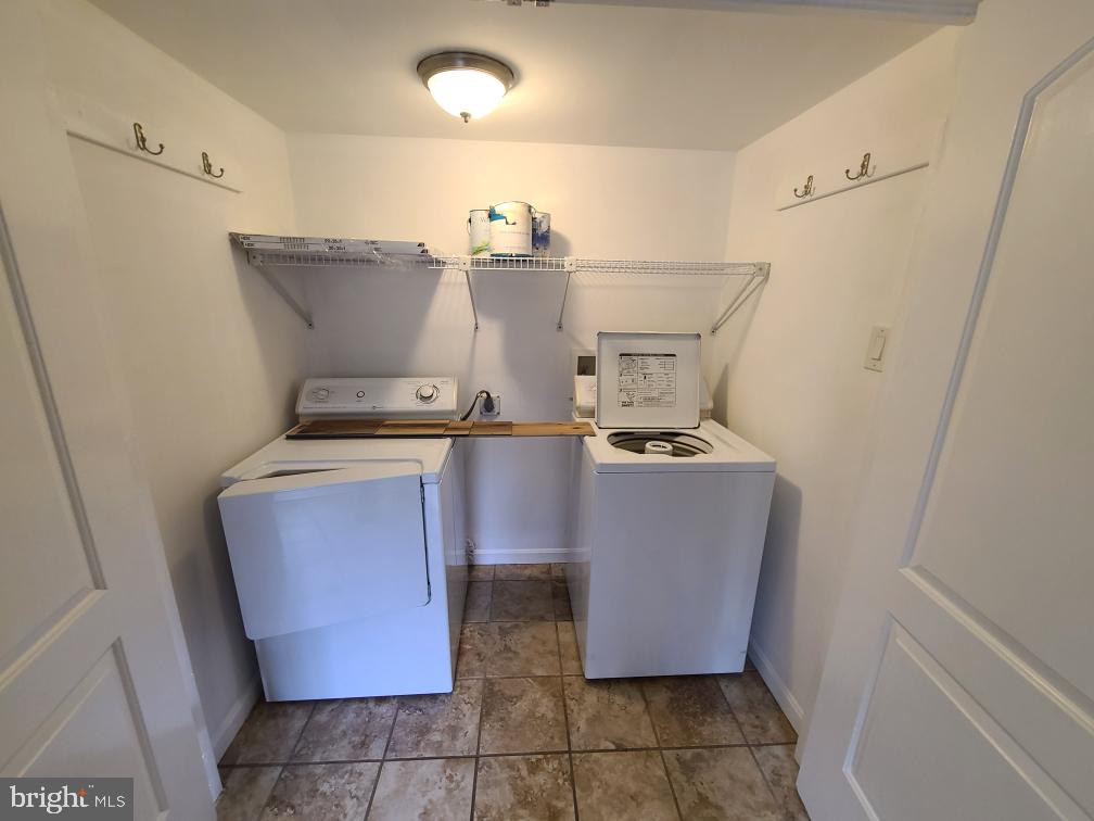 SURRY SQUARE - Residential