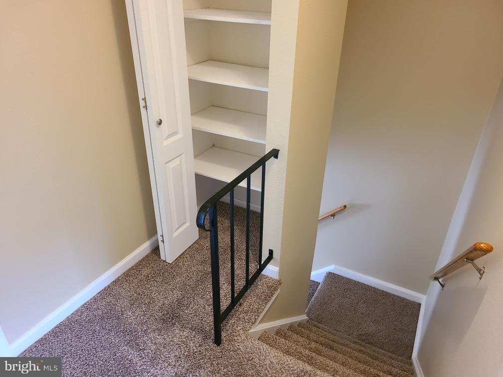 SURRY SQUARE - Residential