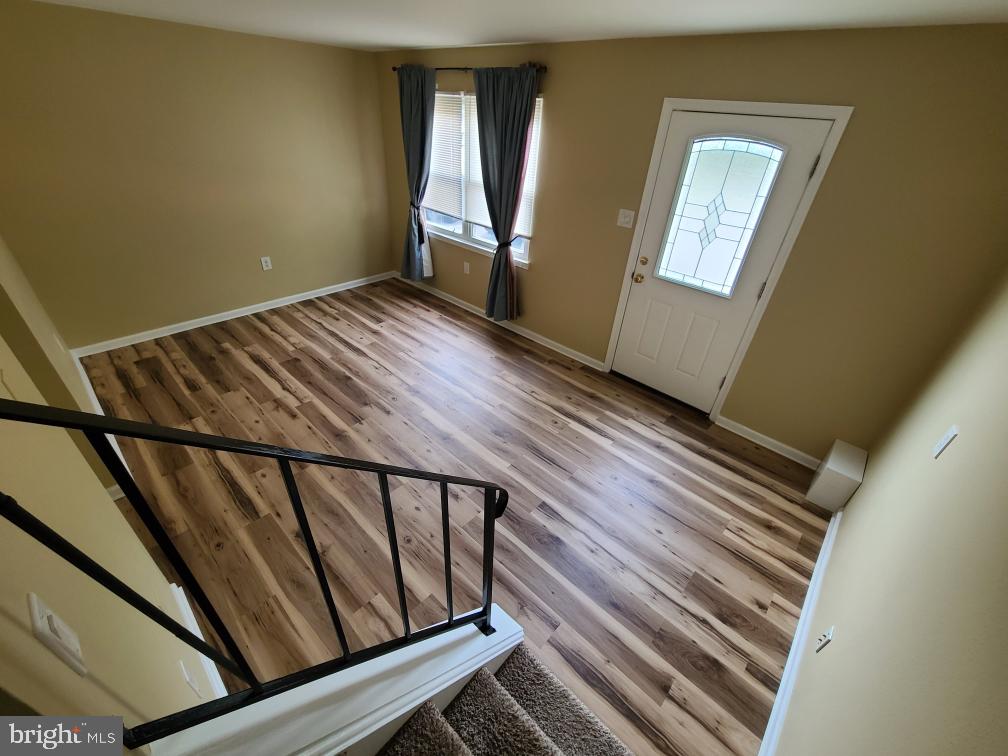 SURRY SQUARE - Residential