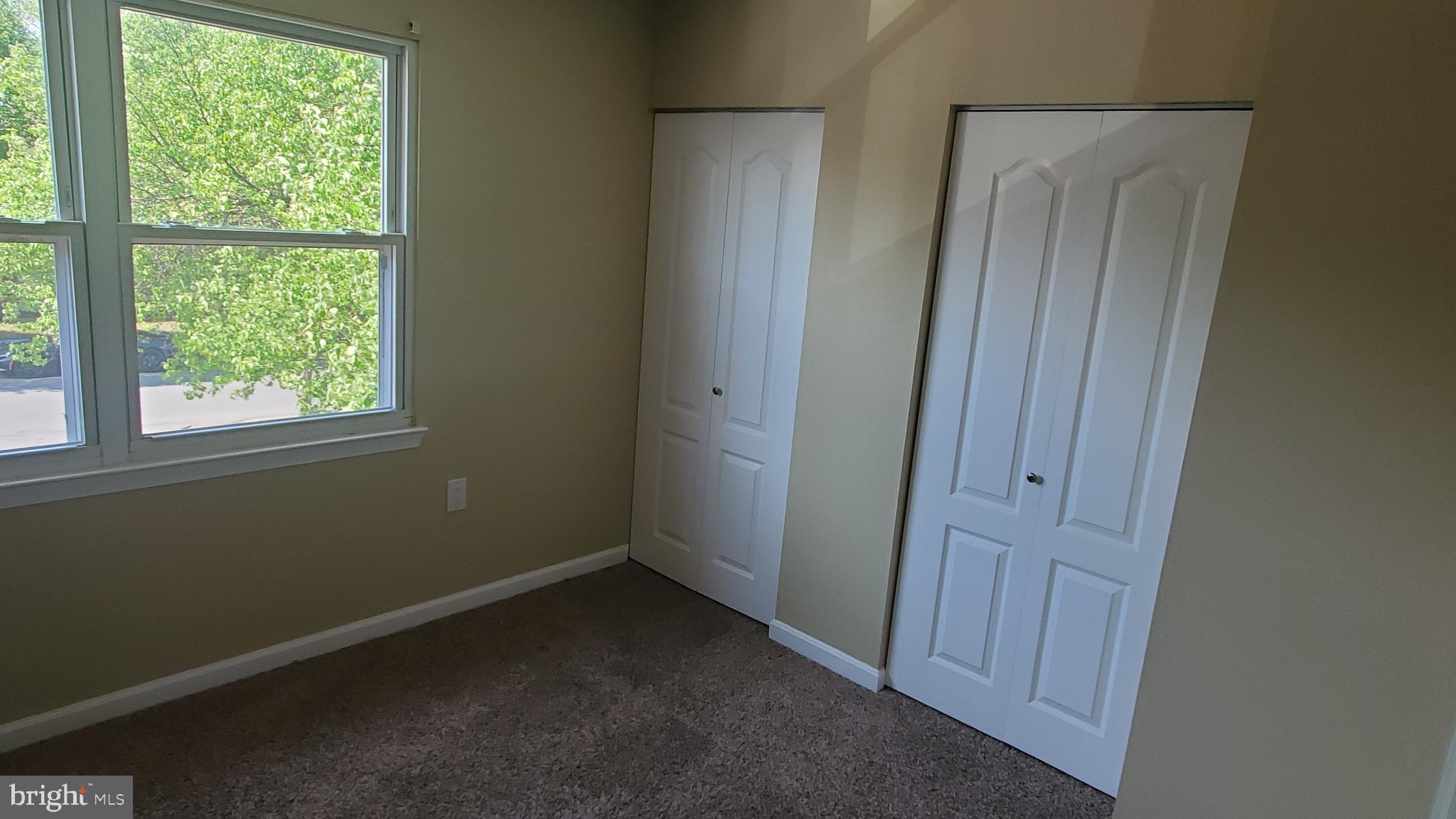 SURRY SQUARE - Residential