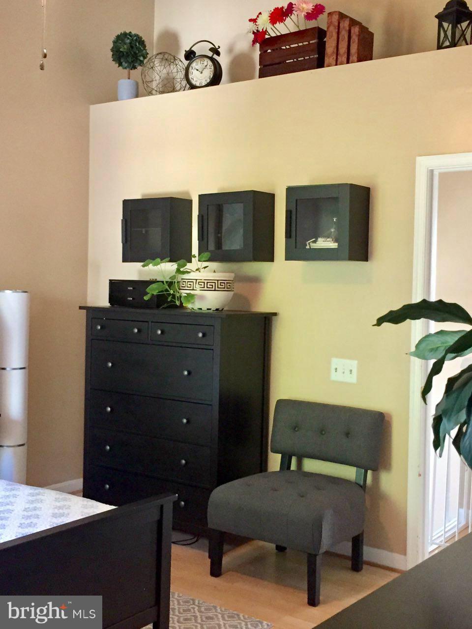 SILVER HILL FARM - Residential