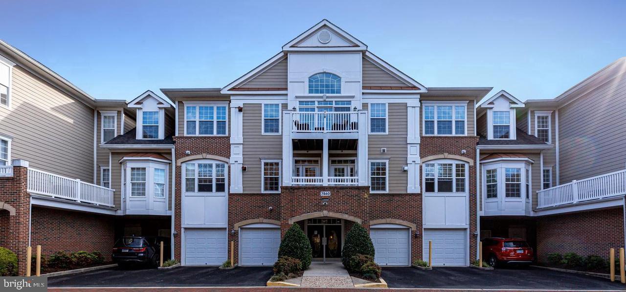 HIDDENBROOK - Residential