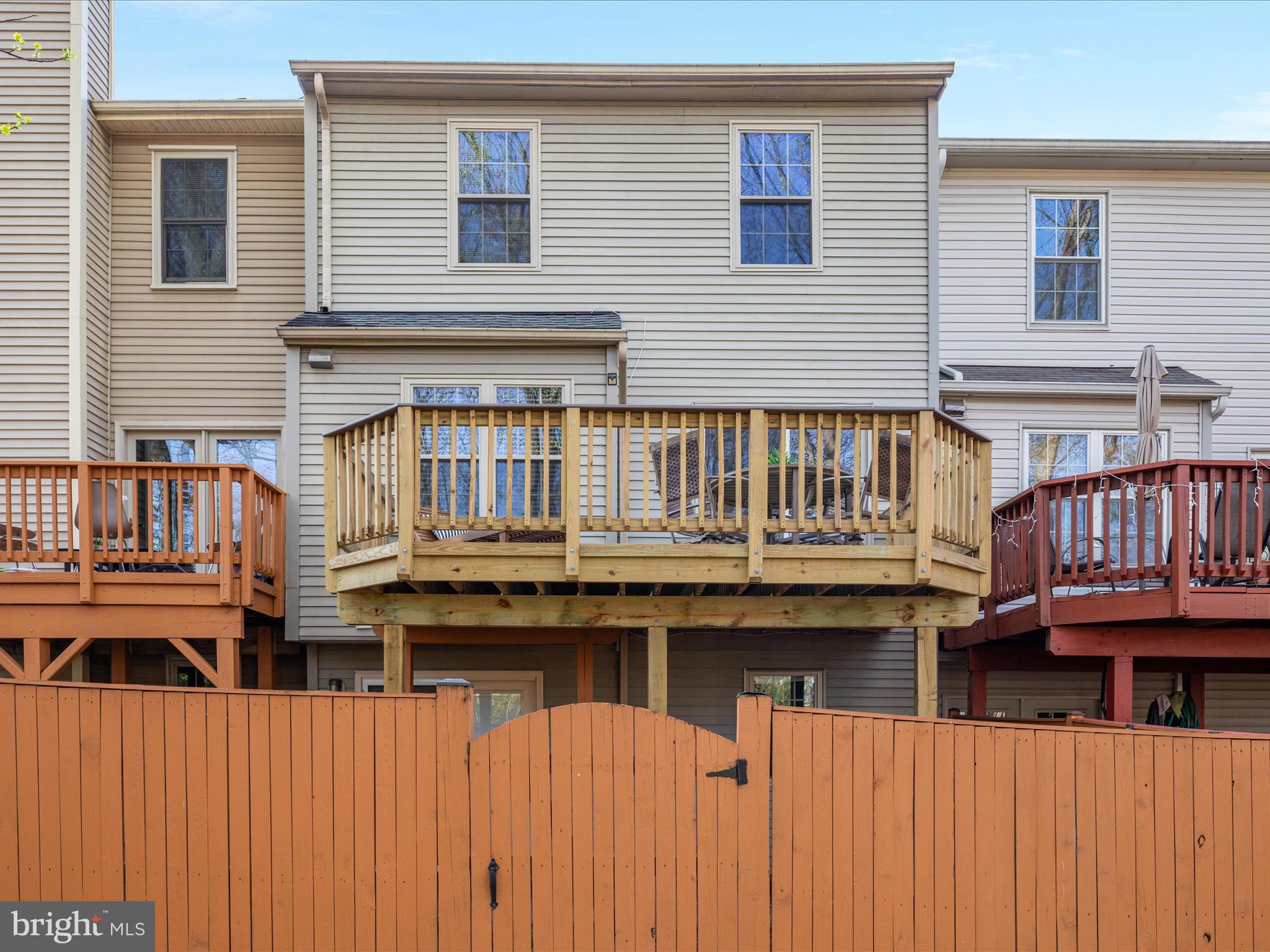 FAIR WOODS - Residential