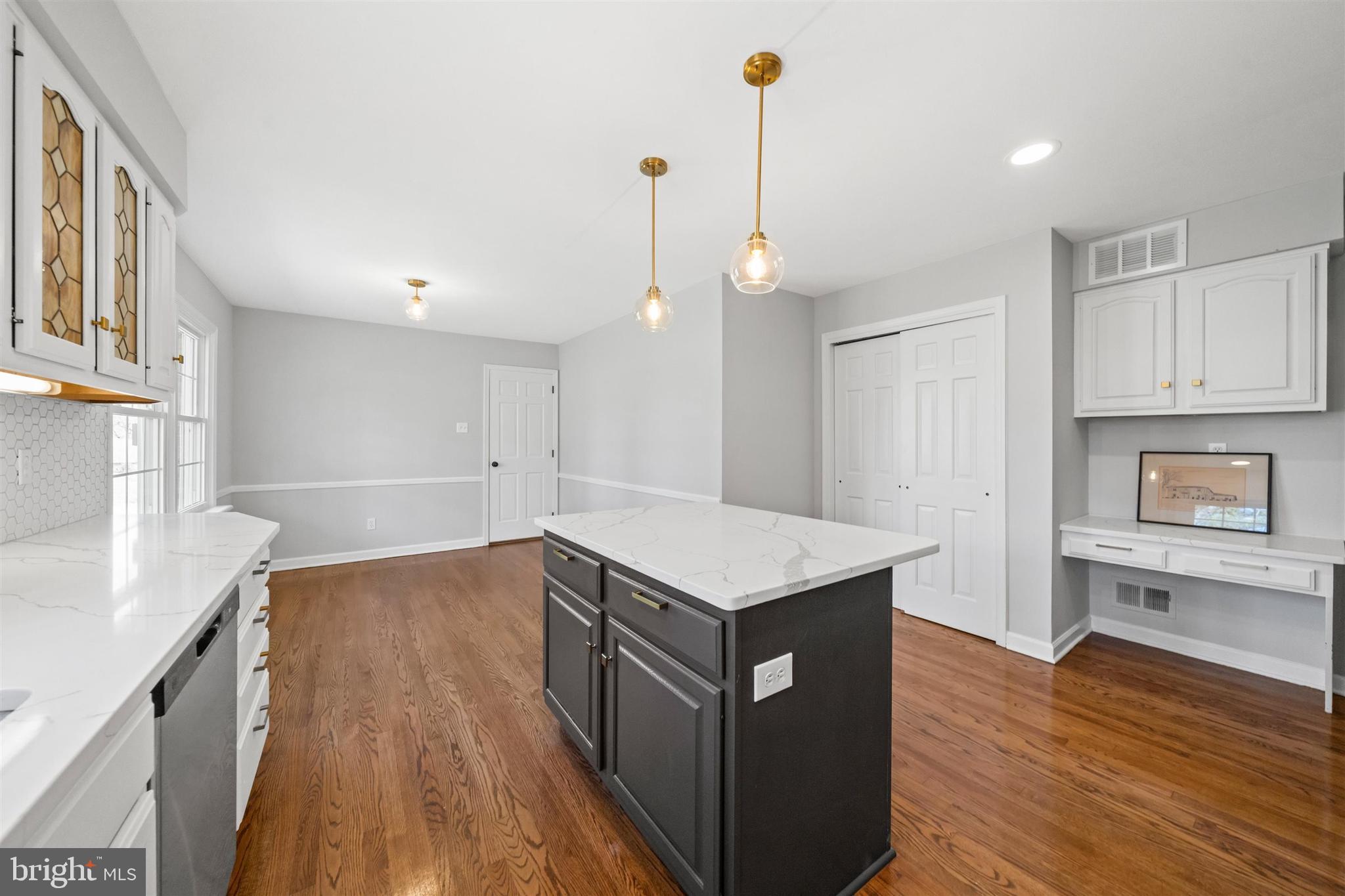 VALLEY VIEW - Residential