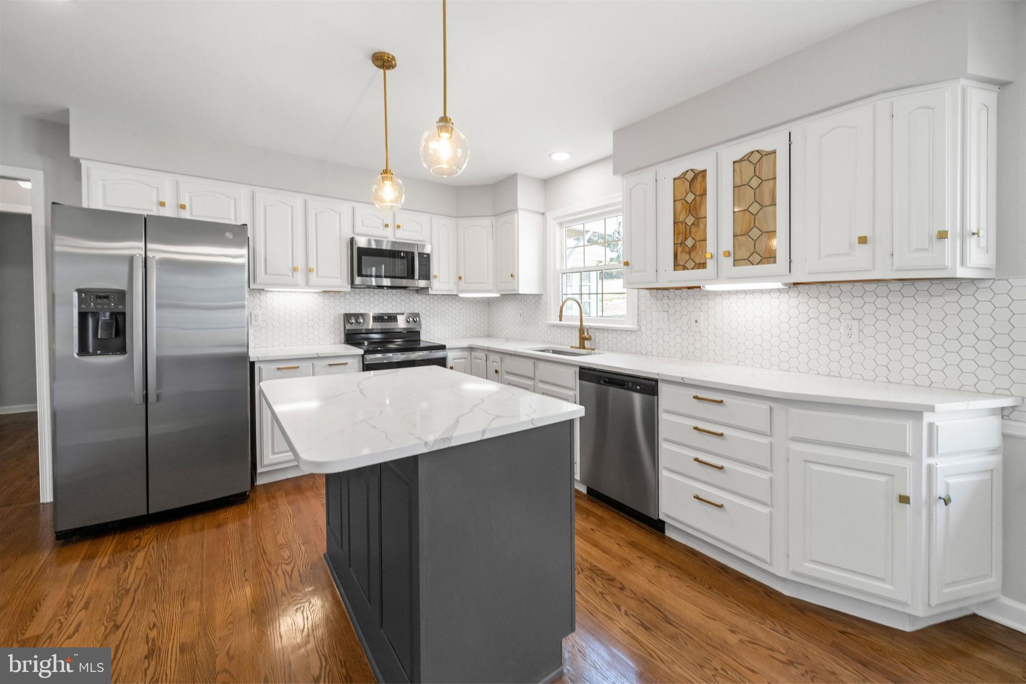 VALLEY VIEW - Residential