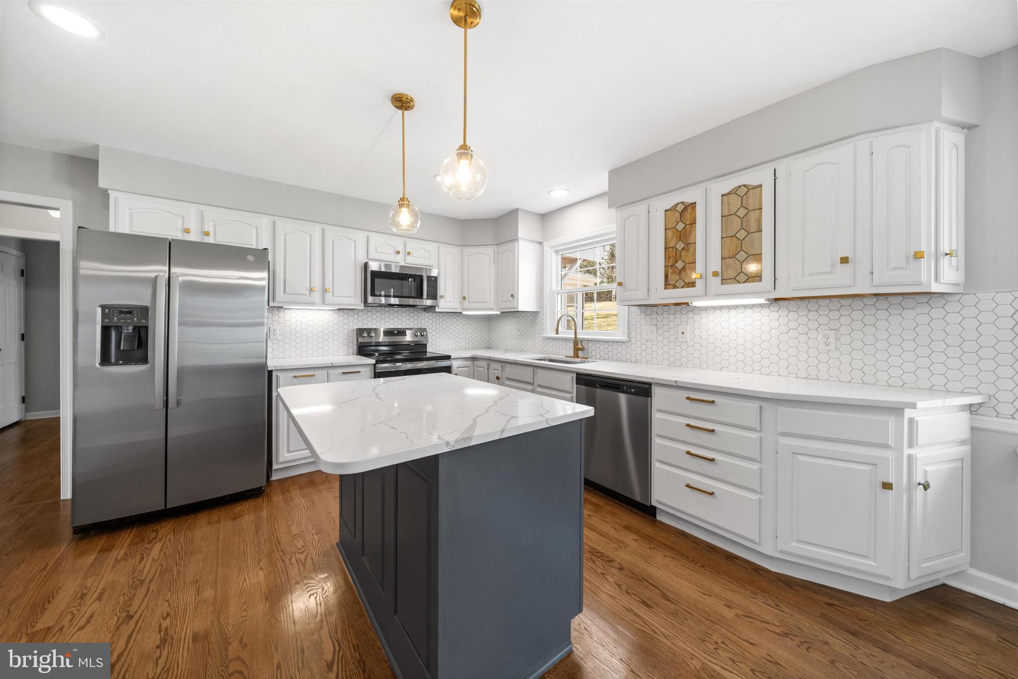 VALLEY VIEW - Residential