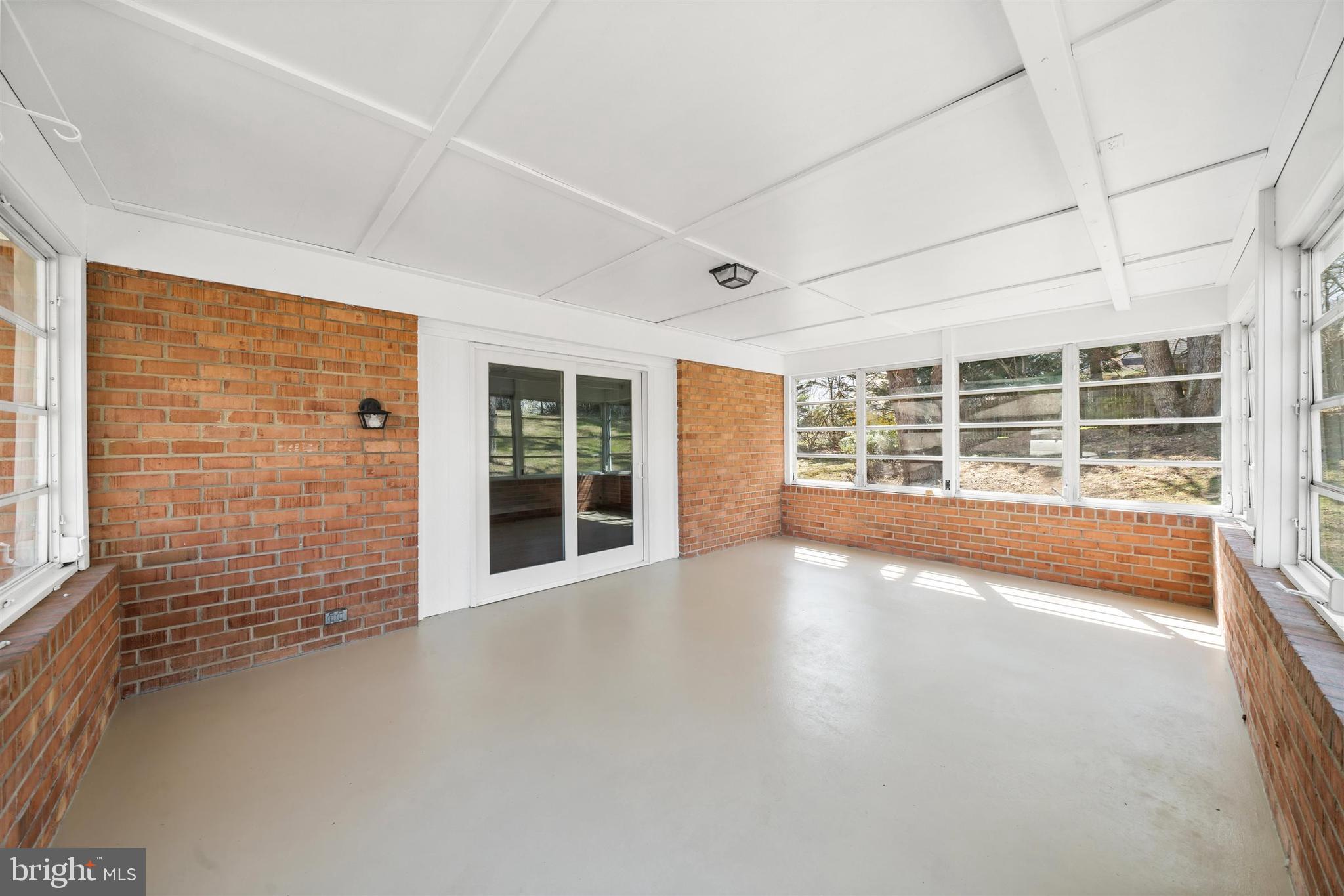 VALLEY VIEW - Residential