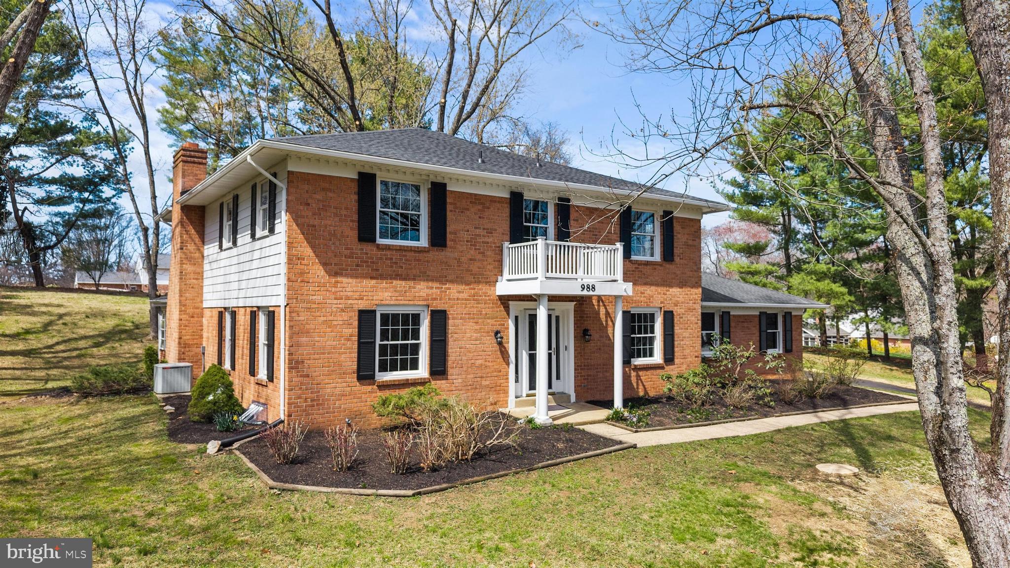 VALLEY VIEW - Residential