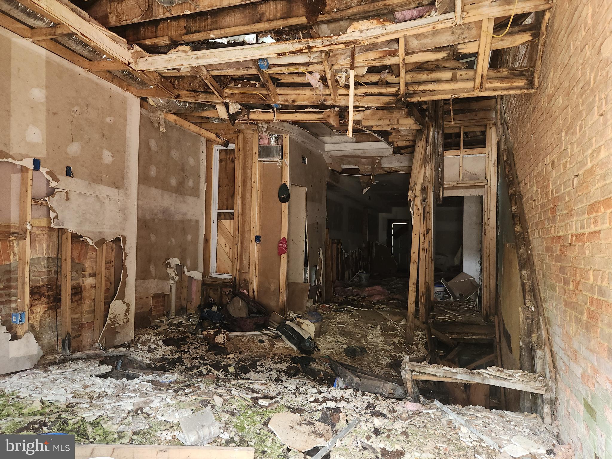 EAST SIDE - Residential