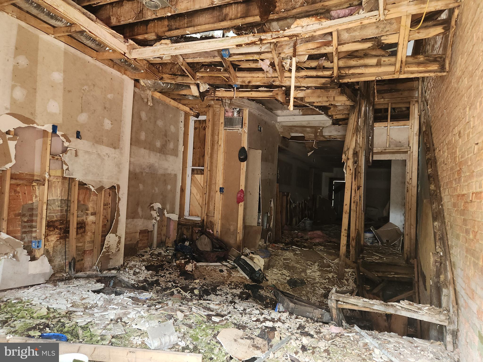 EAST SIDE - Residential