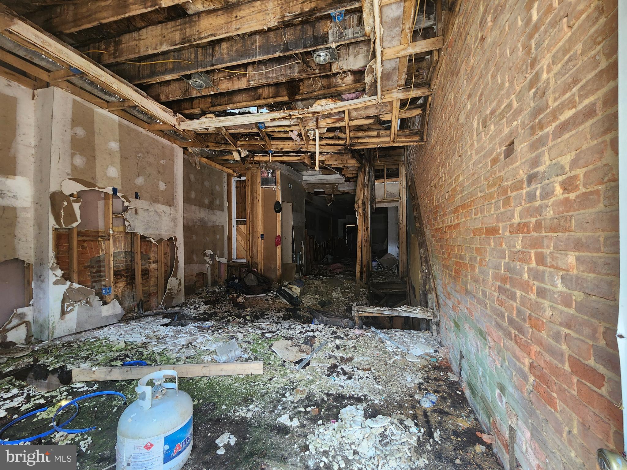 EAST SIDE - Residential