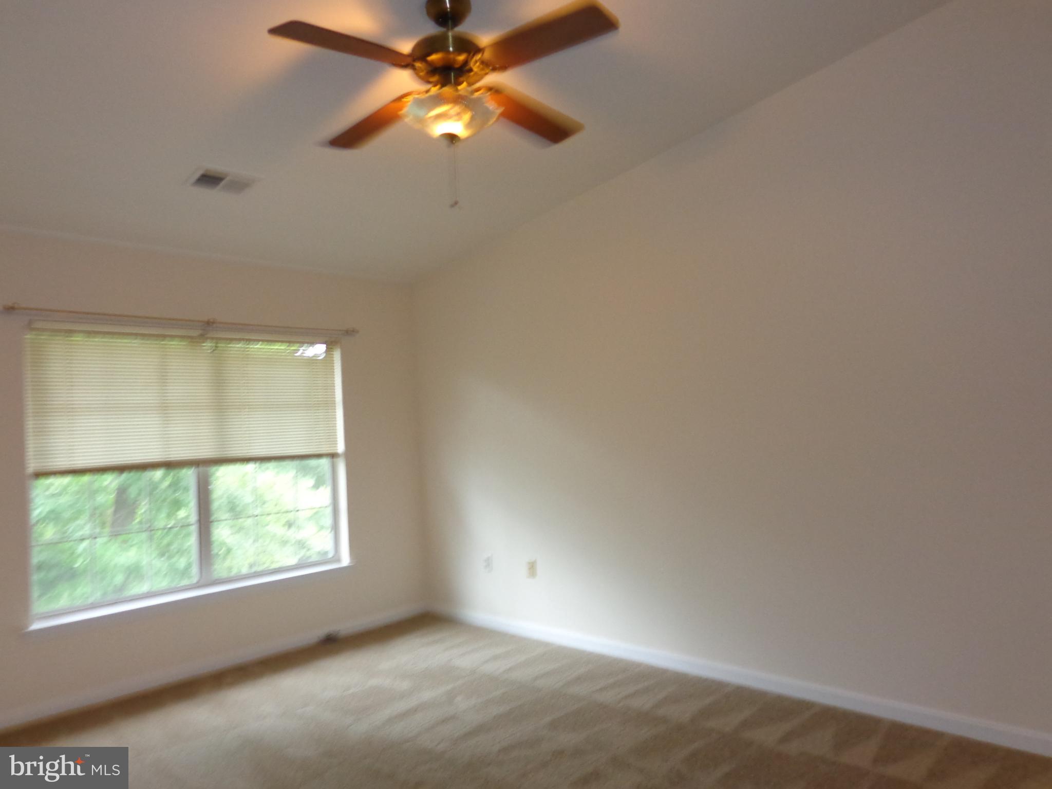 LIFESTYLE AT SULLY STATION - Residential