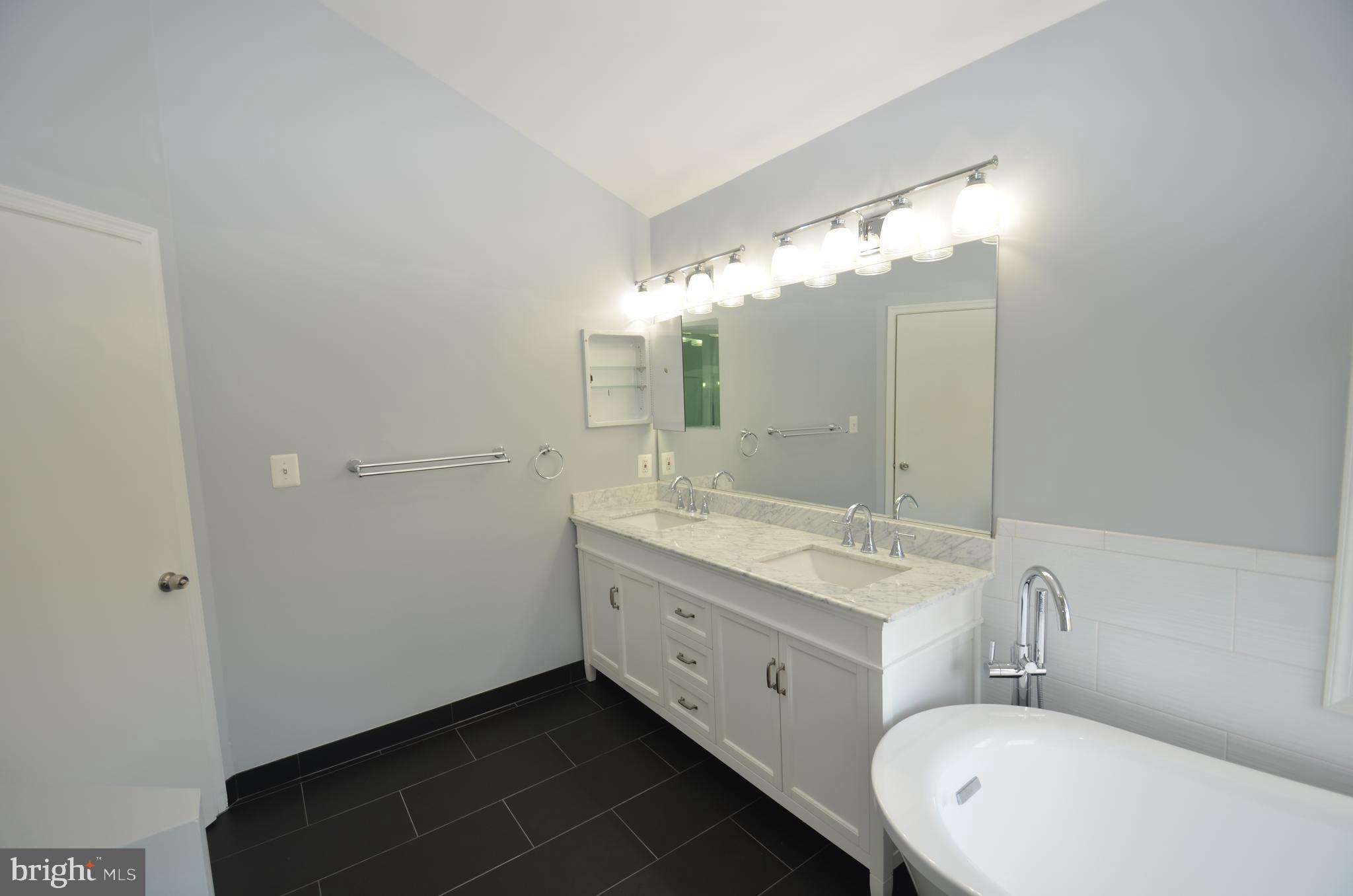 POTOMAC FAIRWAYS - Residential Lease