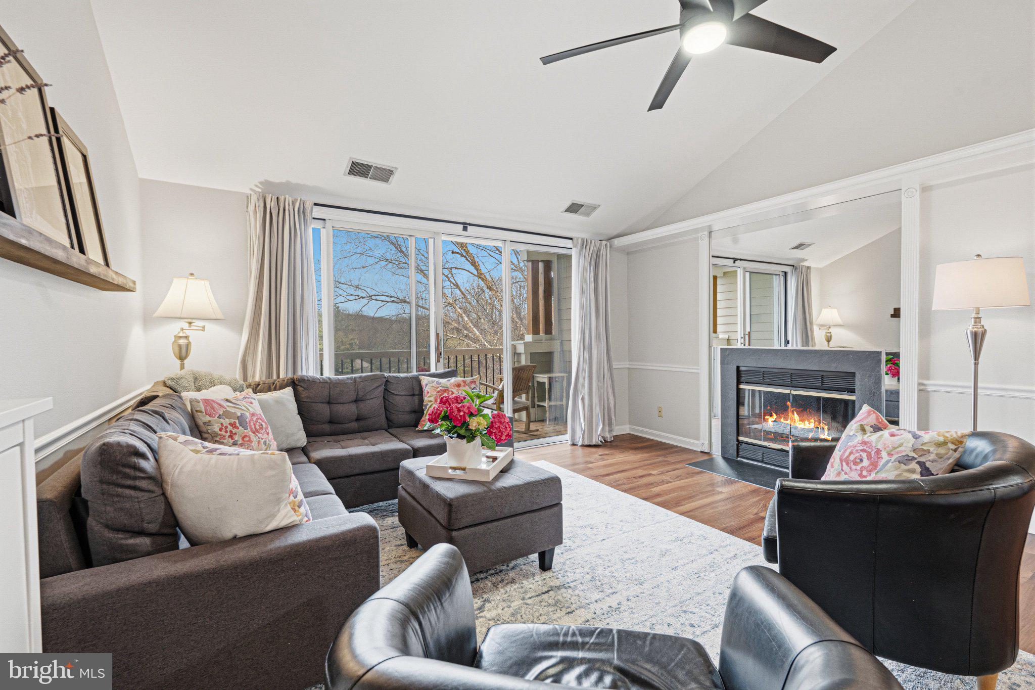 605 ADMIRAL DRIVE 301