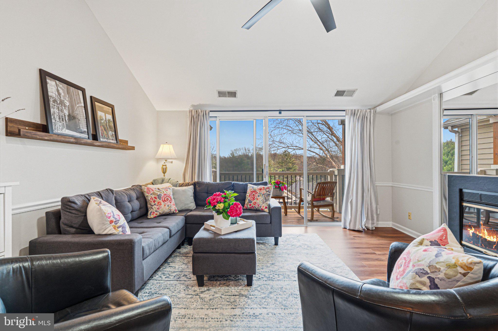 ADMIRAL REACH AT HARBOUR GATES - Residential