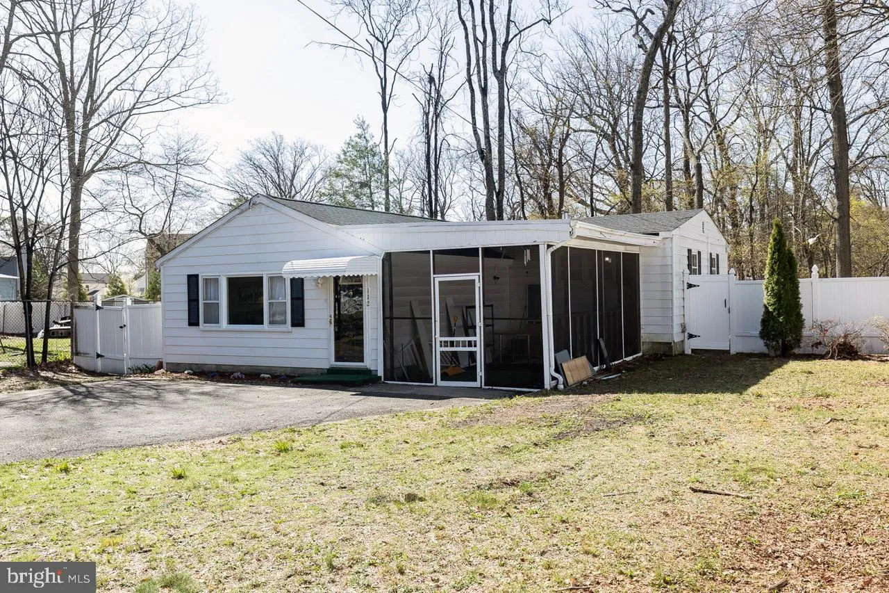 Pine Hill, New Jersey 08021, United States, 3 Bedrooms Bedrooms, ,1 BathroomBathrooms,Residential,Active,104148