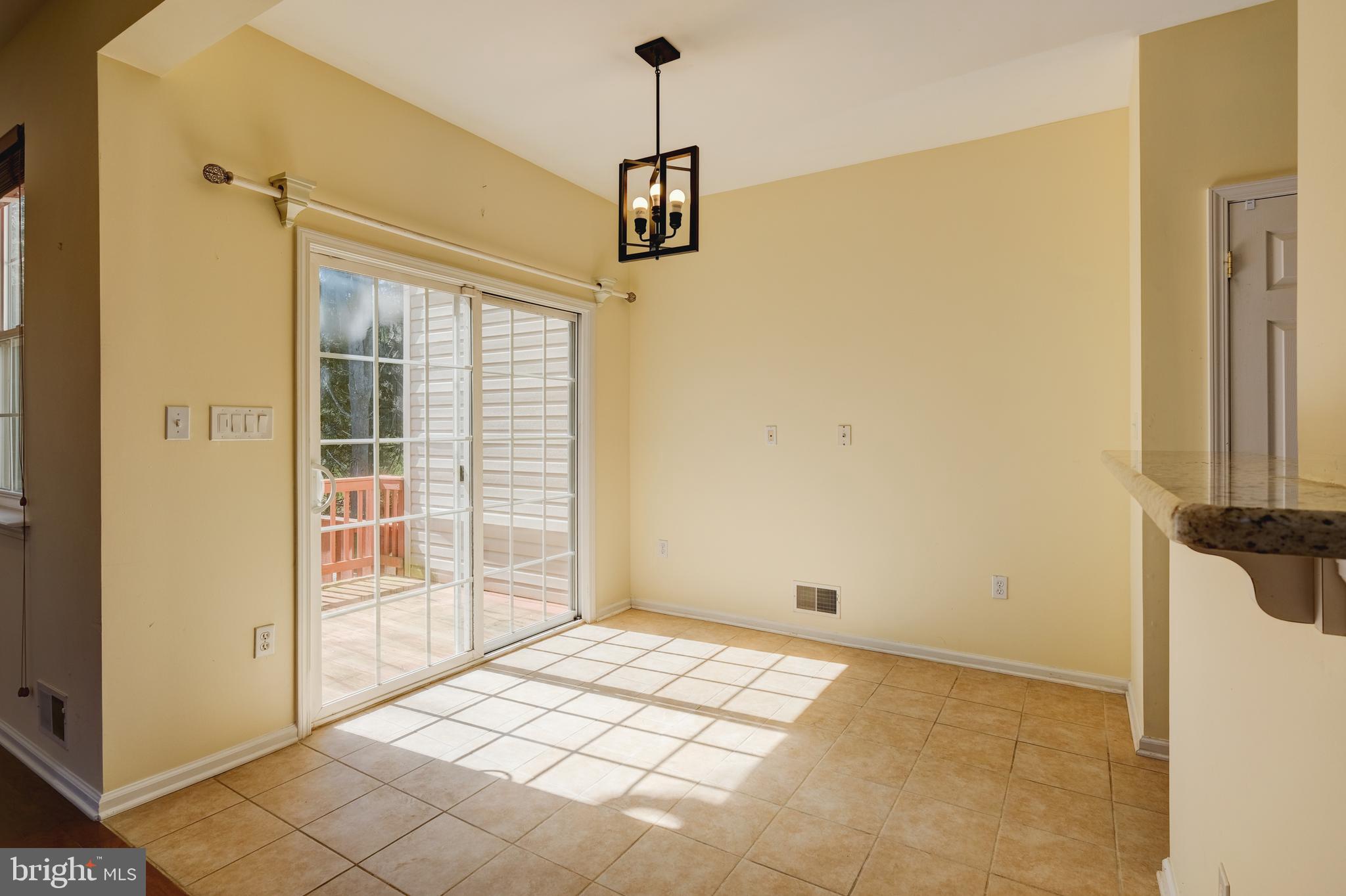 44 SCARLET OAK DRIVE
