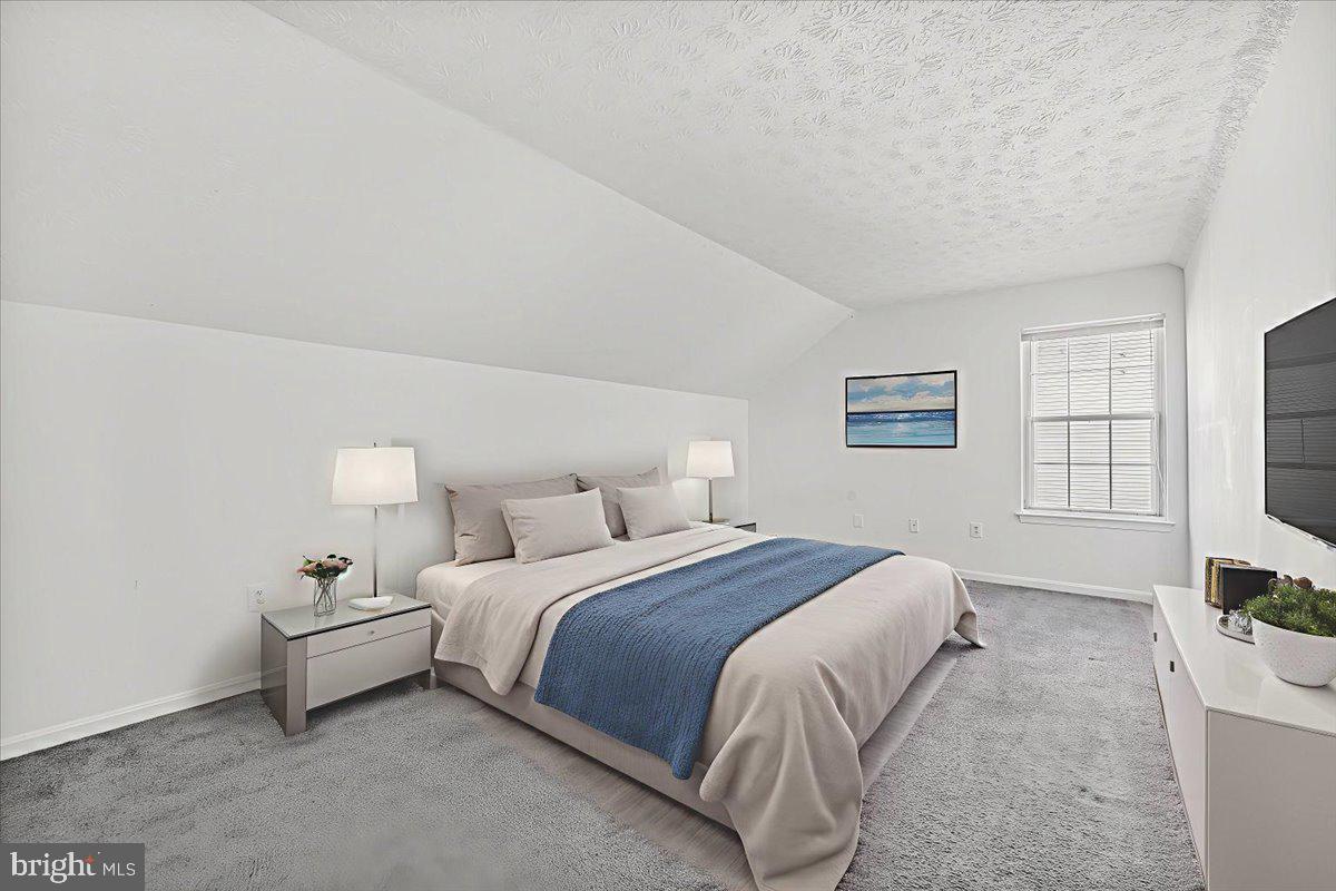 OLD FORT HILLS - Residential