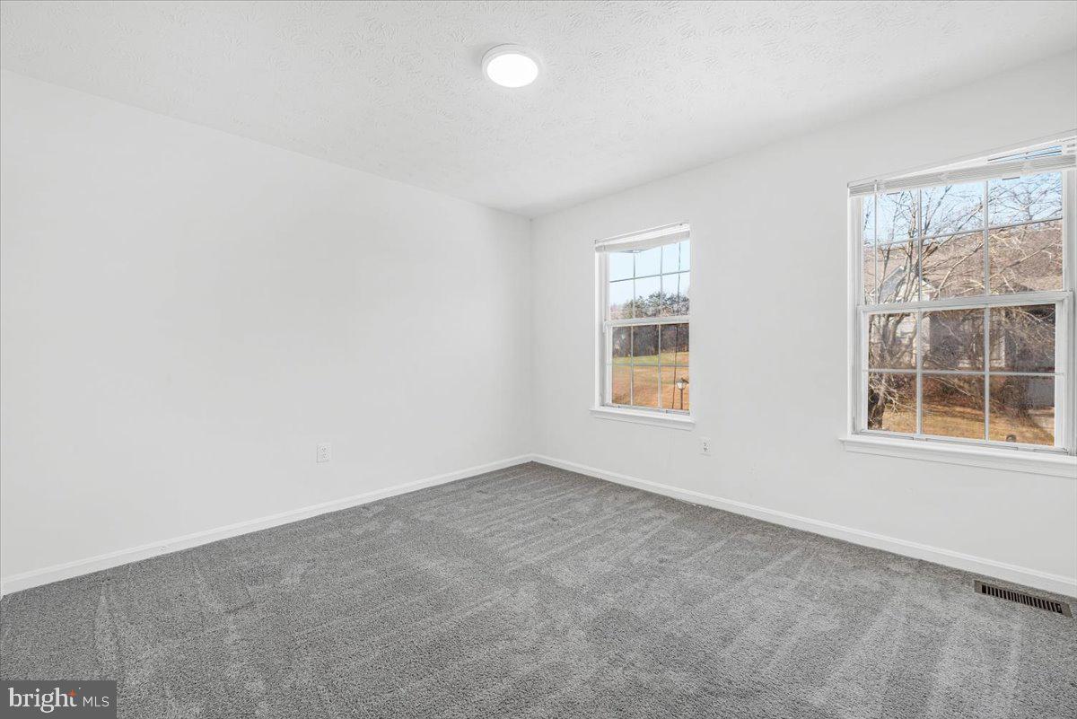 OLD FORT HILLS - Residential