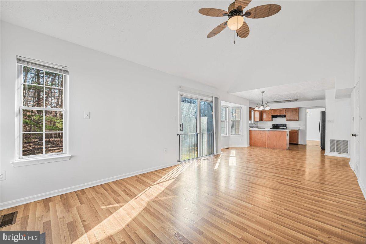 OLD FORT HILLS - Residential