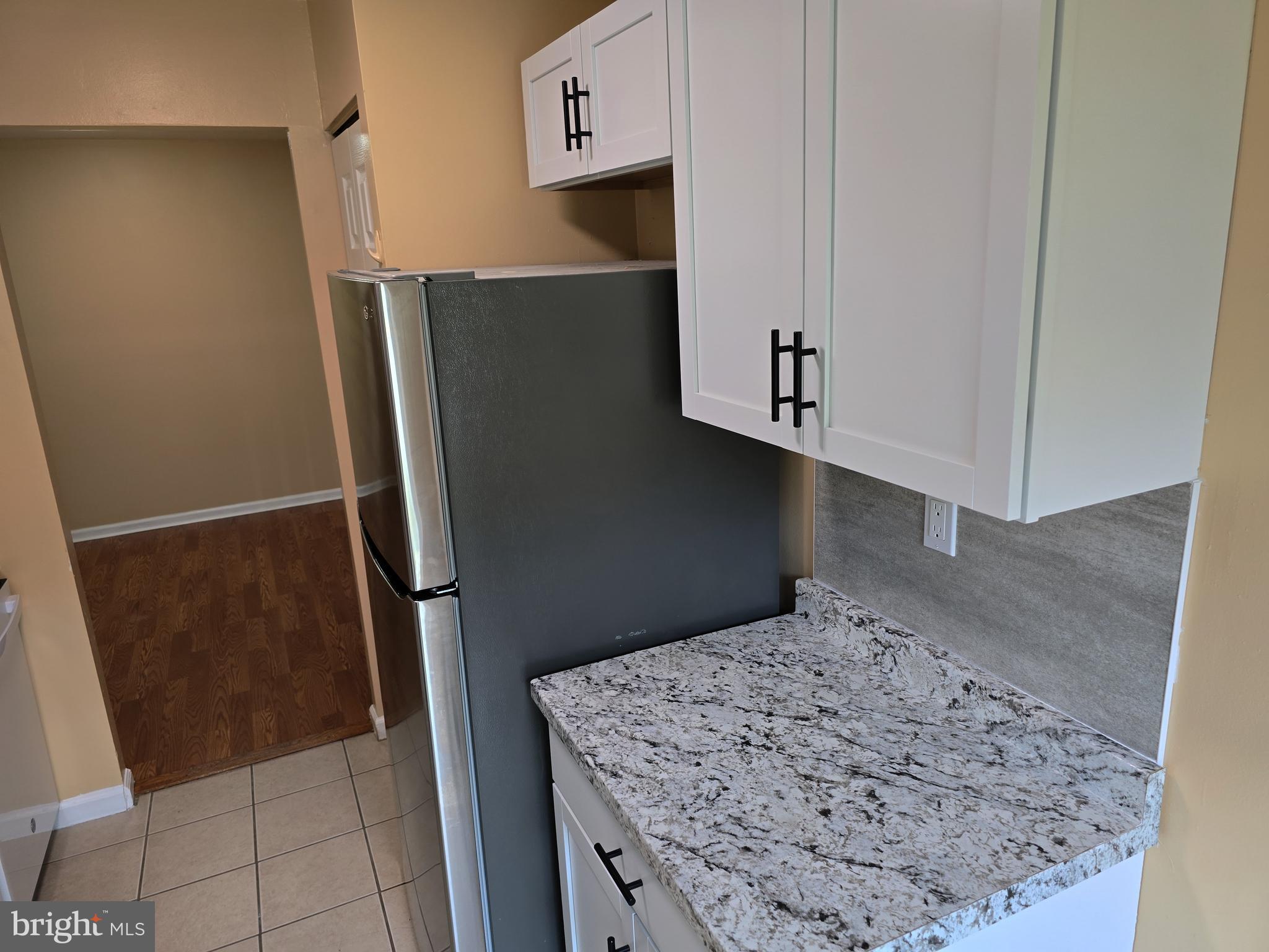 VALLEY PARK - Residential Lease