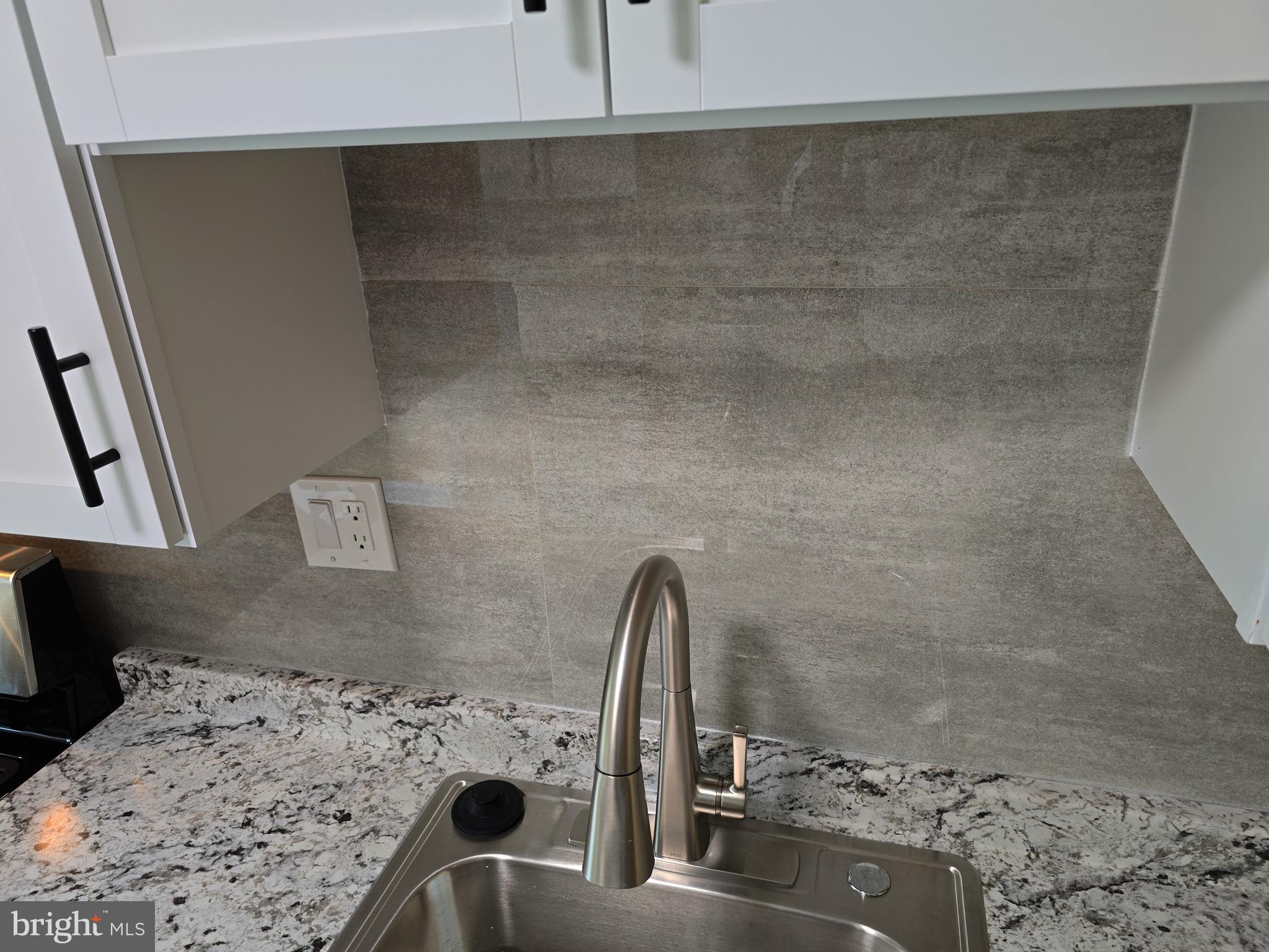 VALLEY PARK - Residential Lease