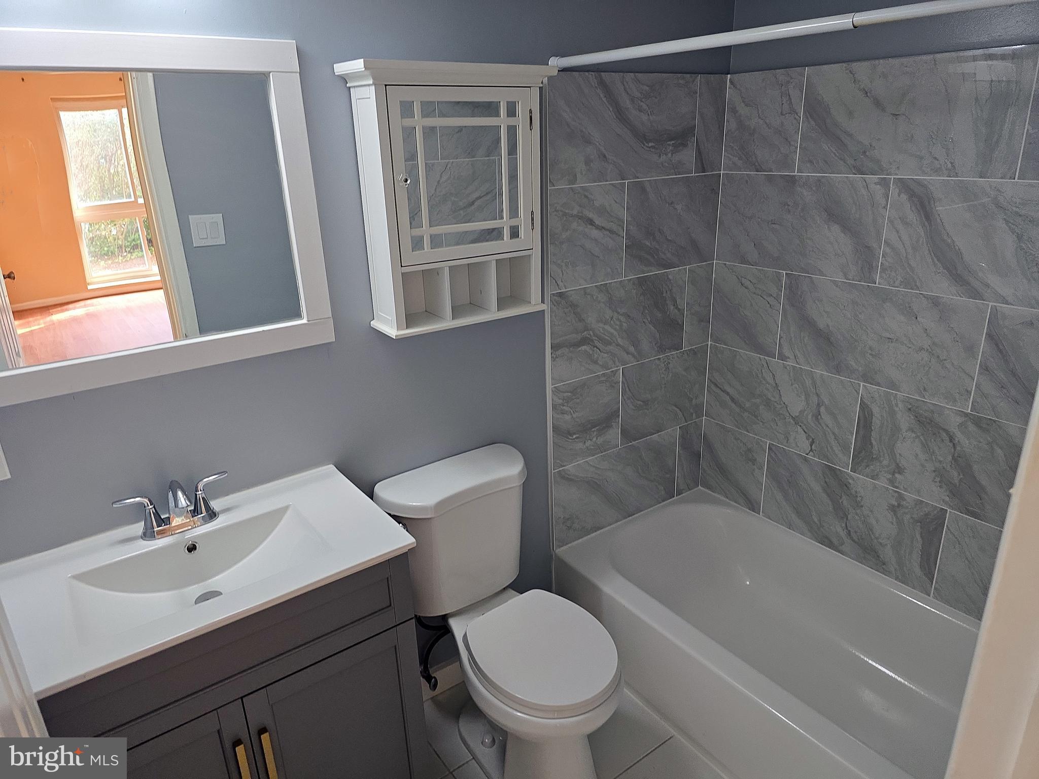 VALLEY PARK - Residential Lease