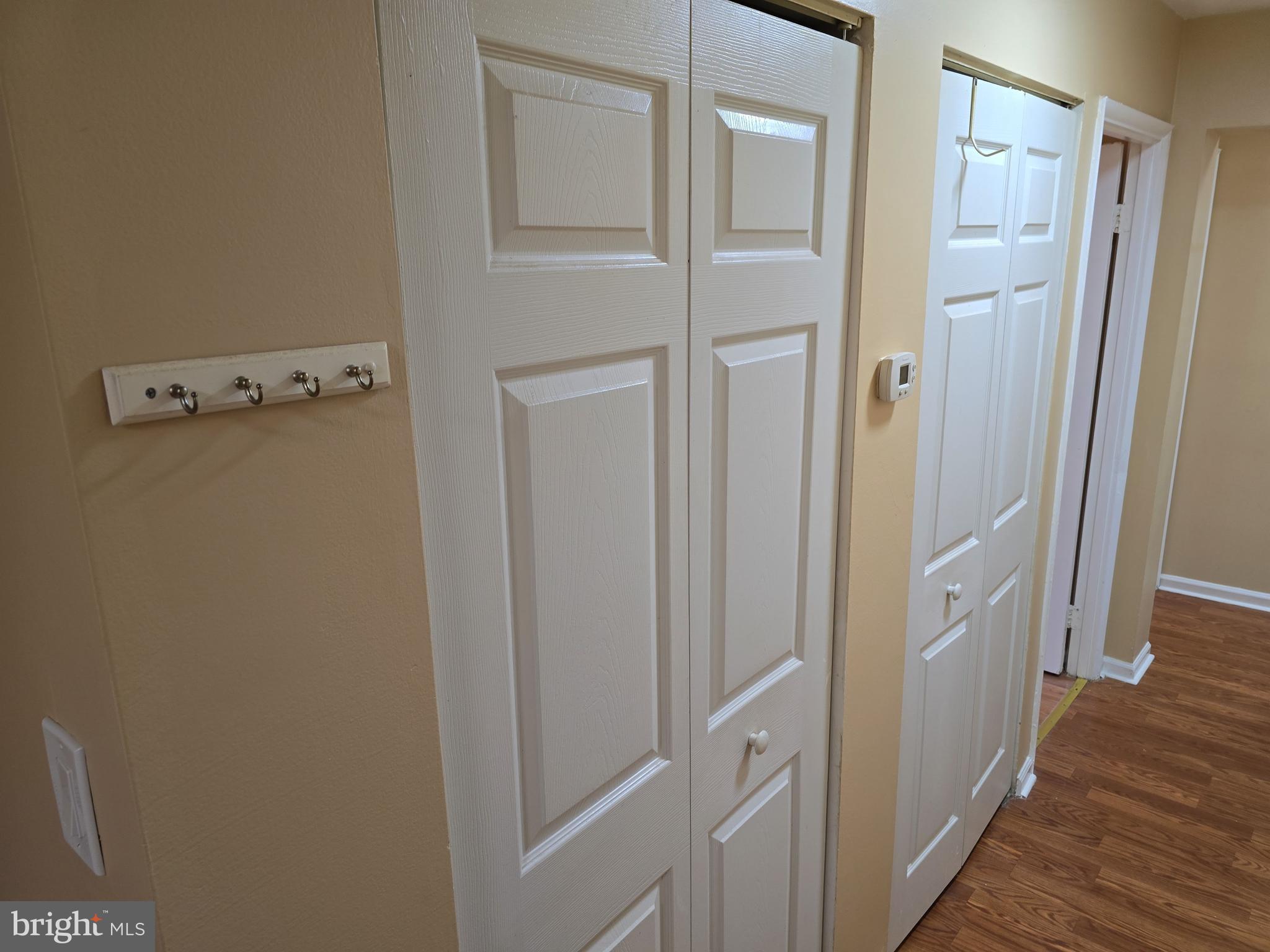 VALLEY PARK - Residential Lease