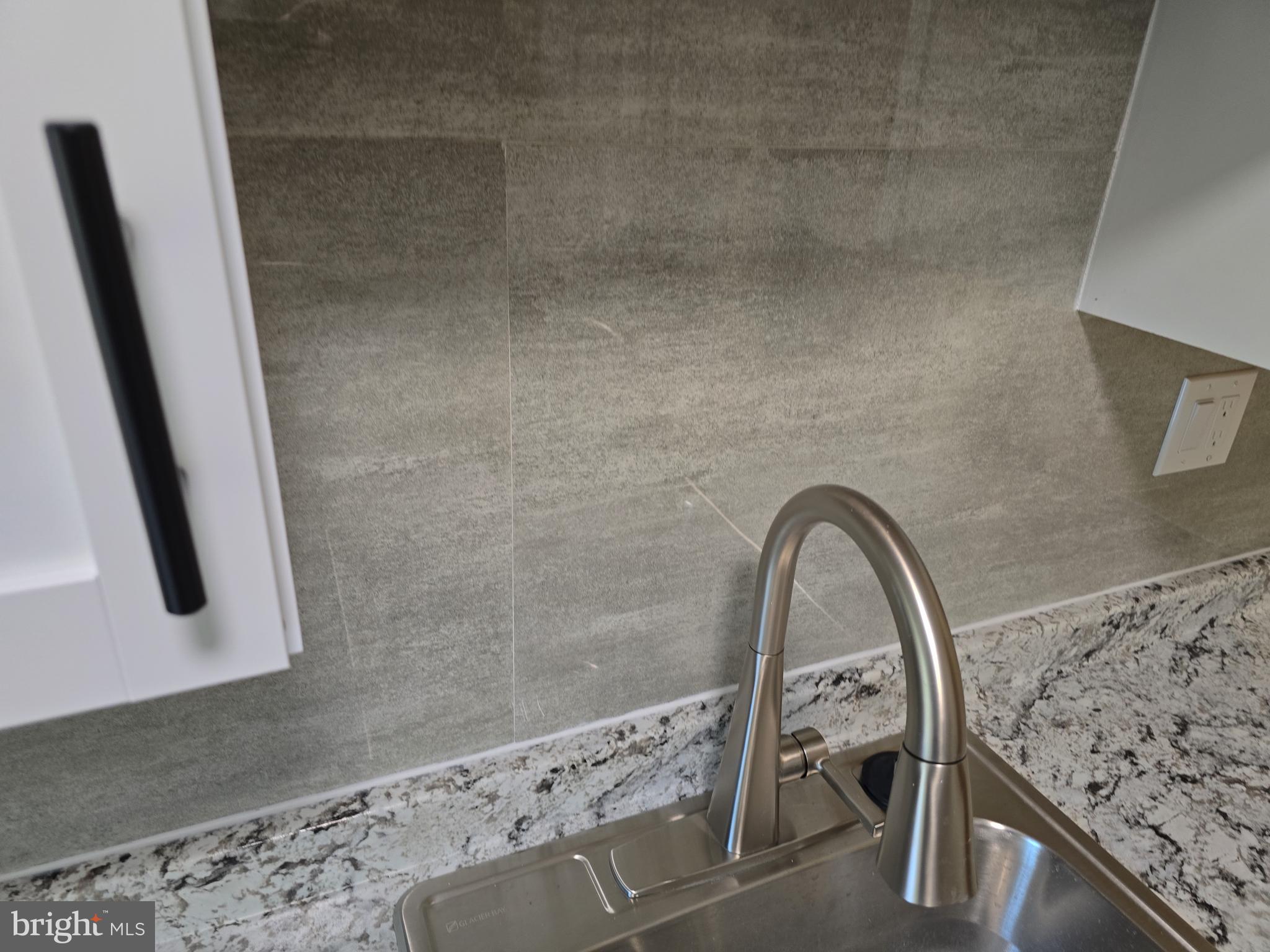 VALLEY PARK - Residential Lease