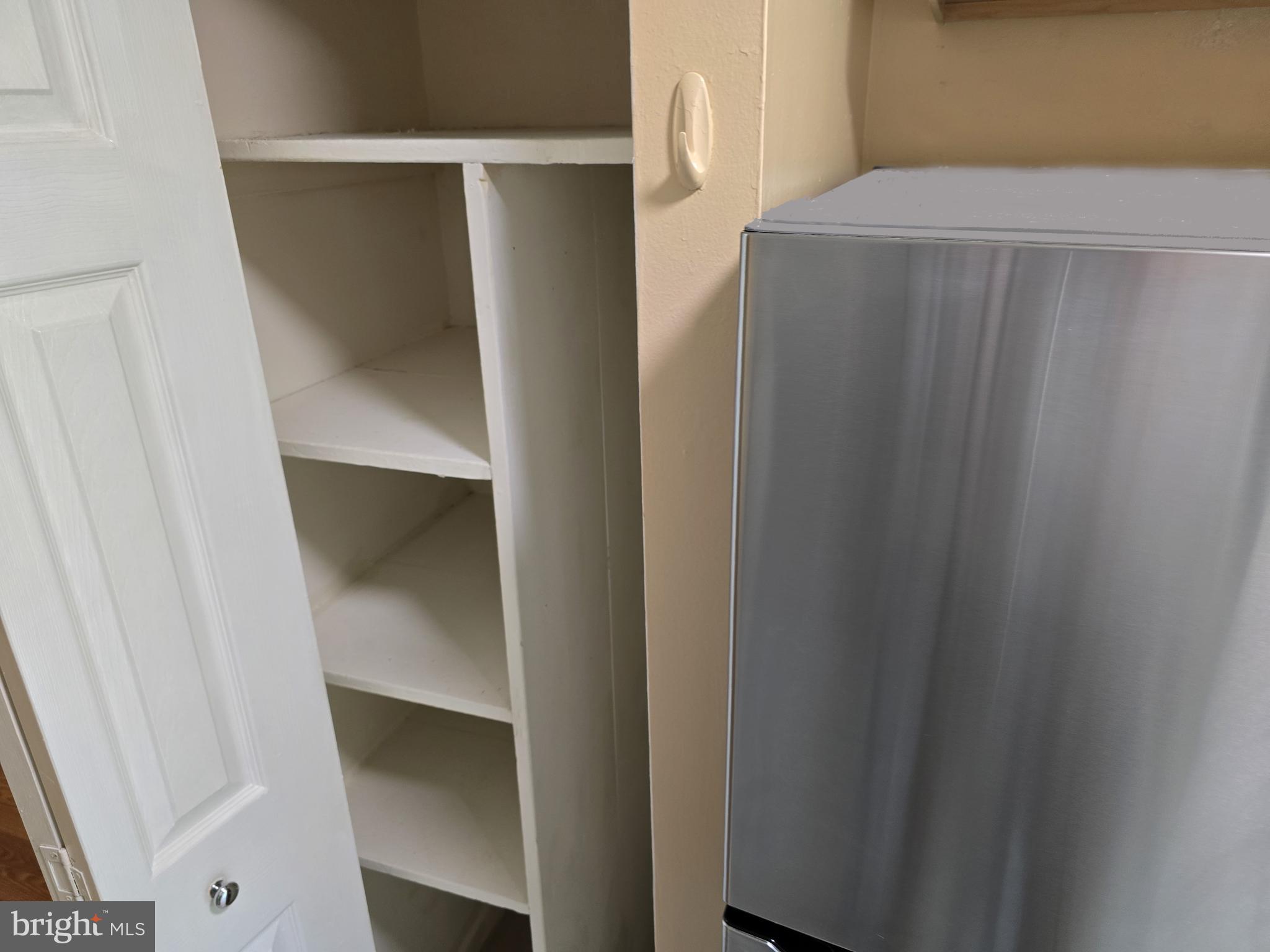 VALLEY PARK - Residential Lease