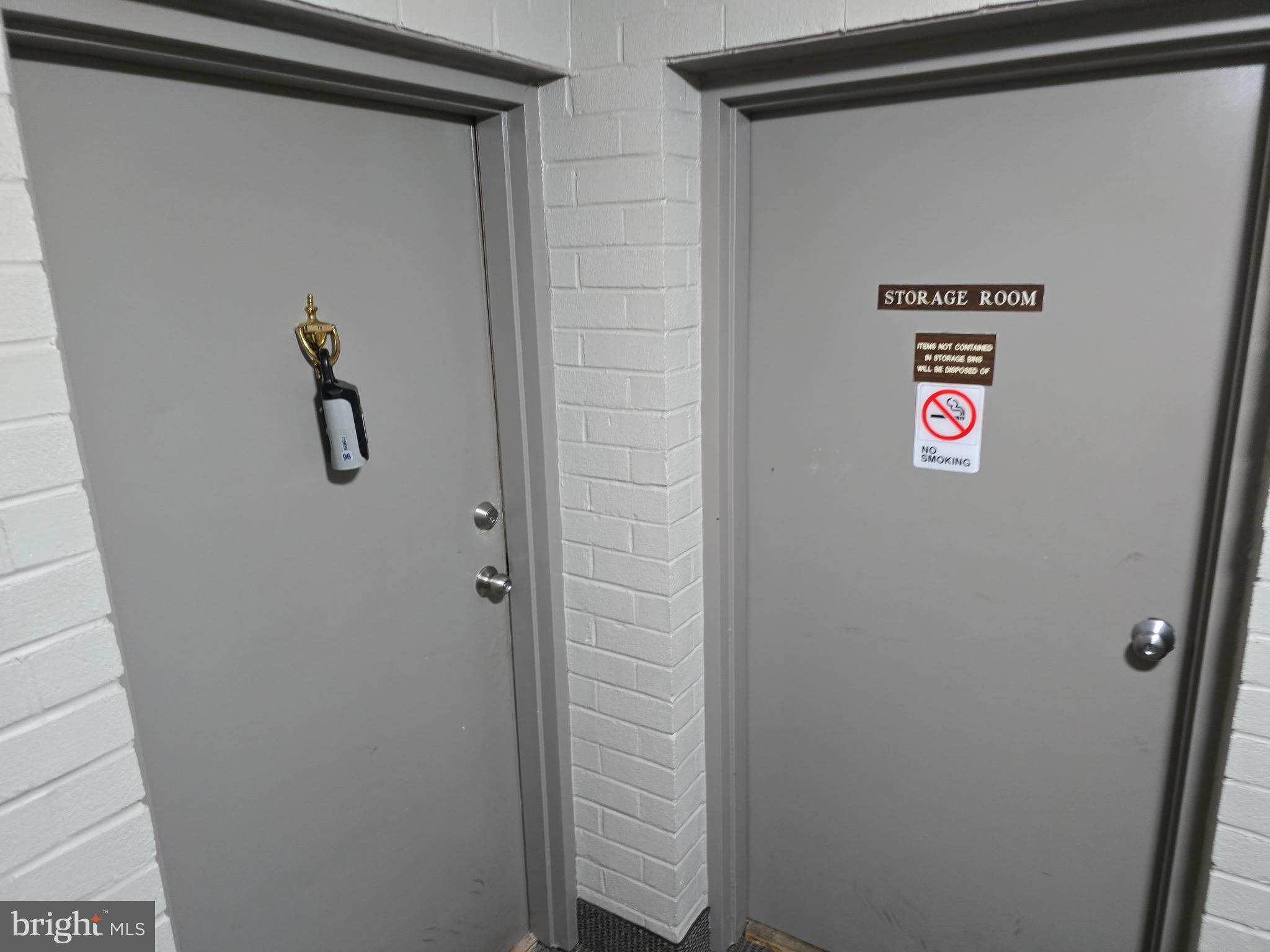 VALLEY PARK - Residential Lease