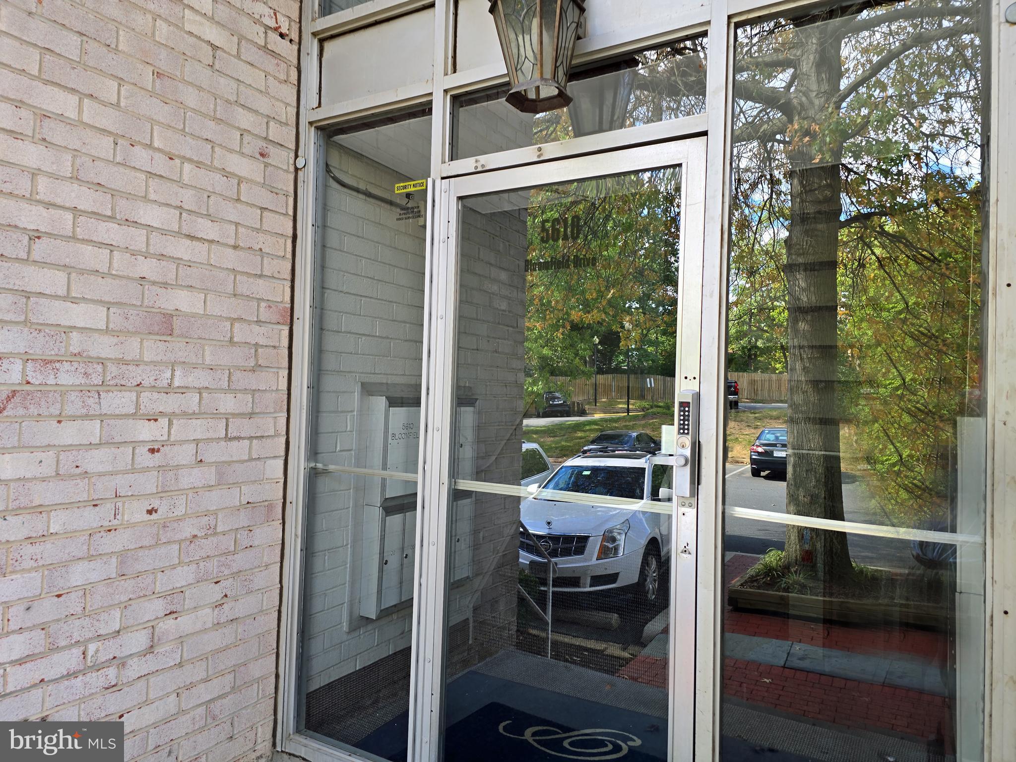 VALLEY PARK - Residential Lease