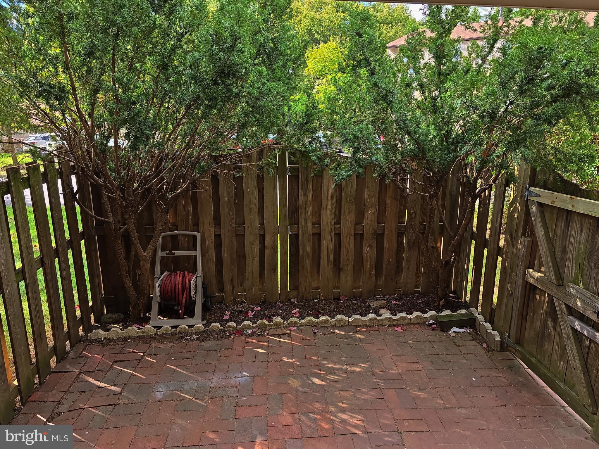 VALLEY PARK - Residential Lease