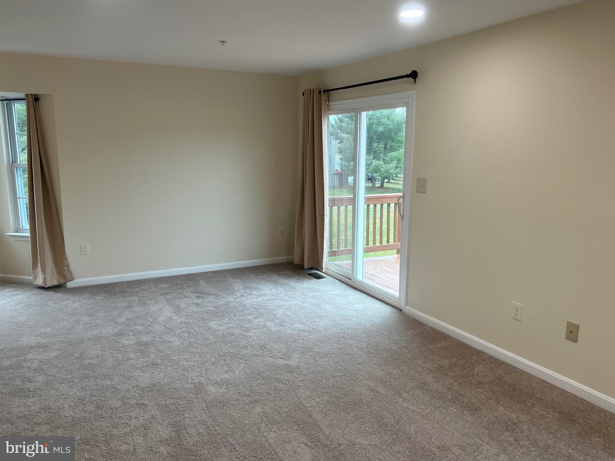 MOUNTAIN VILLAGE - Residential Lease