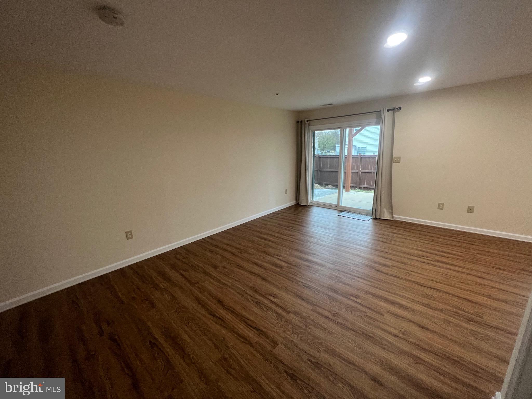 MOUNTAIN VILLAGE - Residential Lease