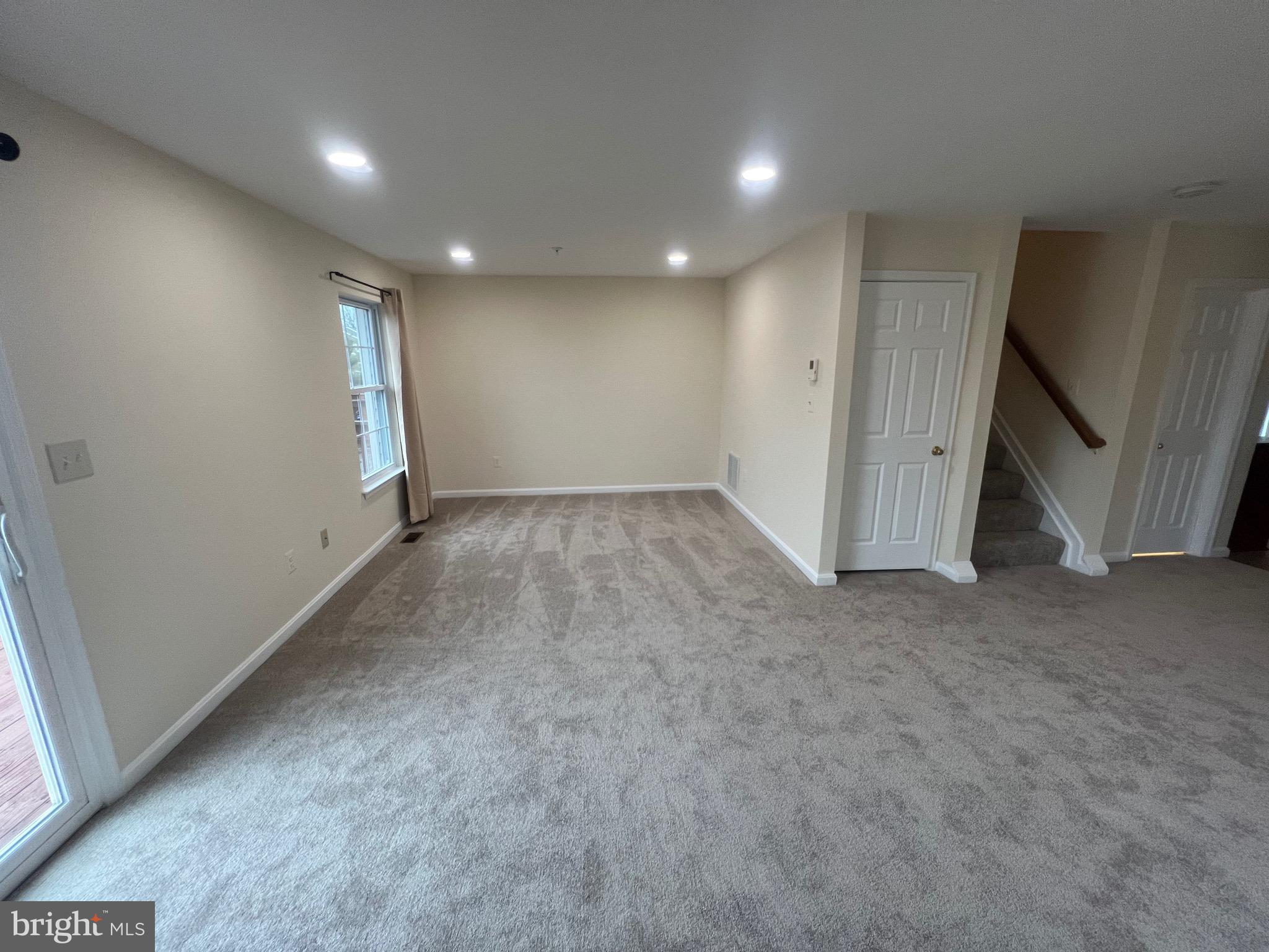 MOUNTAIN VILLAGE - Residential Lease