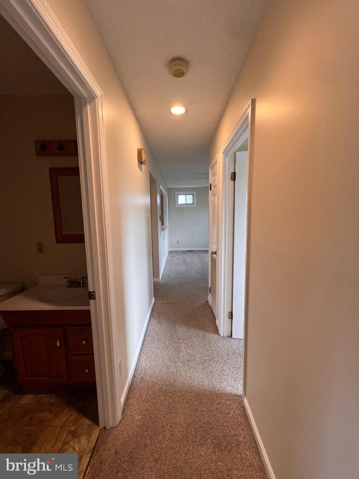 PATRICK HENRY ESTATES - Residential Lease