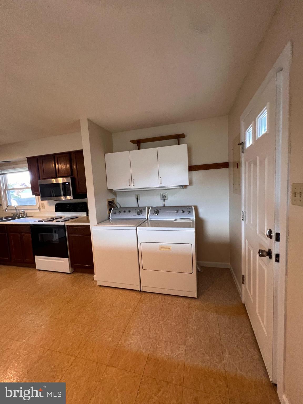 PATRICK HENRY ESTATES - Residential Lease