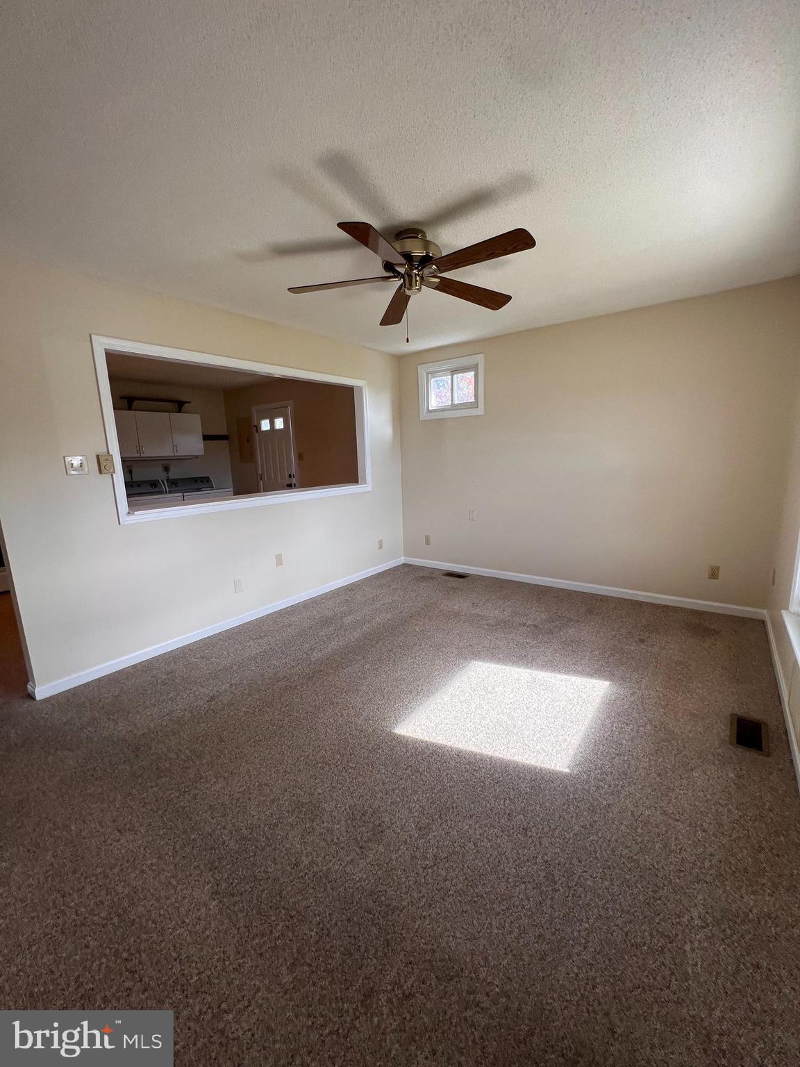 PATRICK HENRY ESTATES - Residential Lease