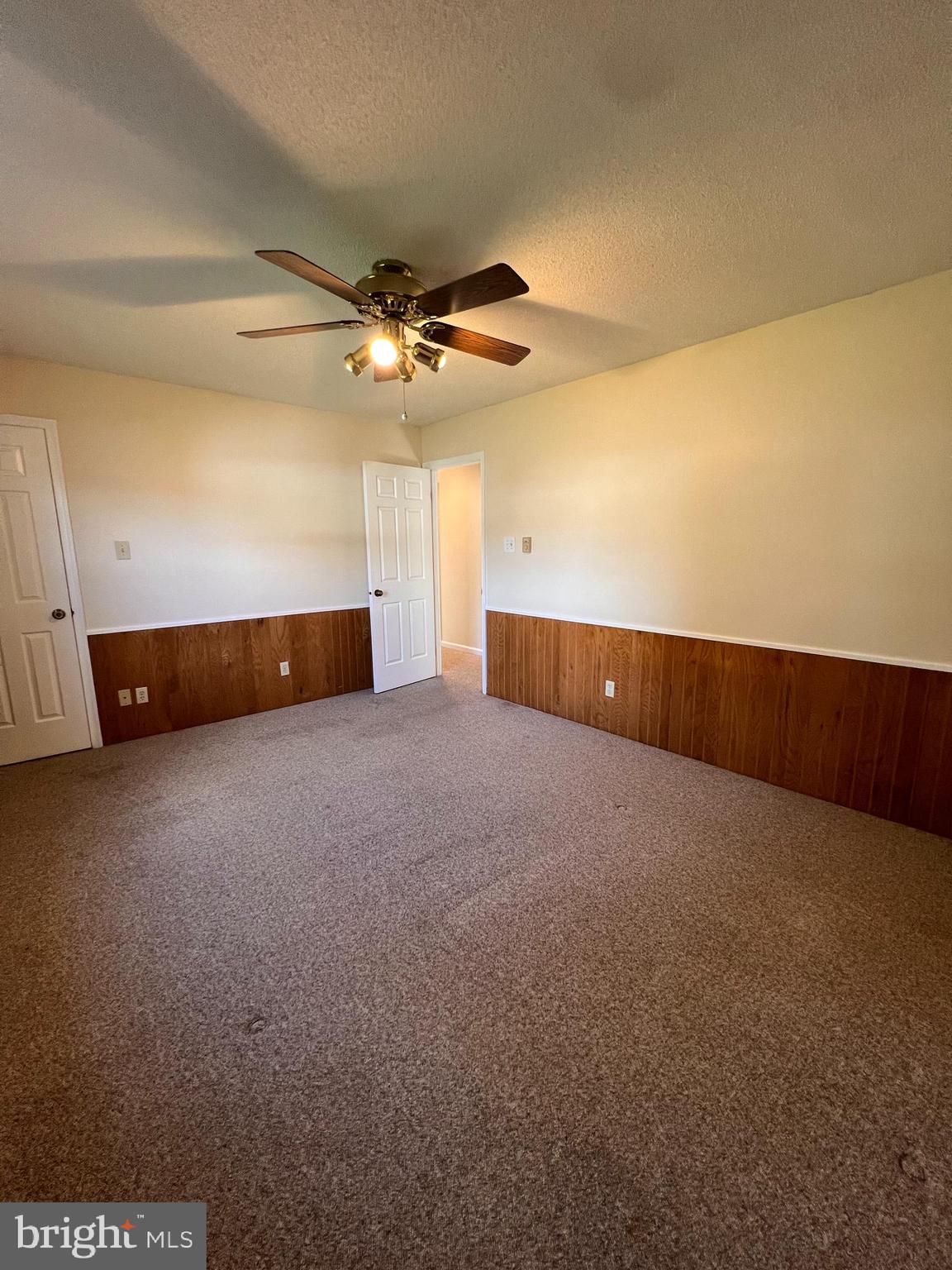 PATRICK HENRY ESTATES - Residential Lease