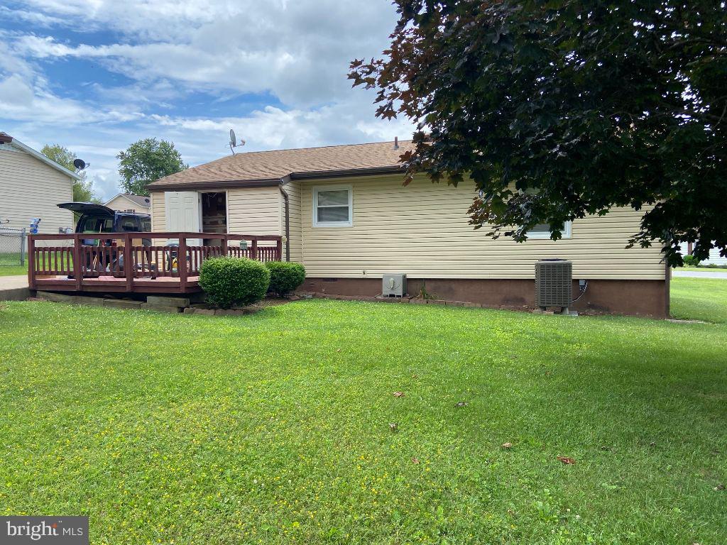 PATRICK HENRY ESTATES - Residential Lease