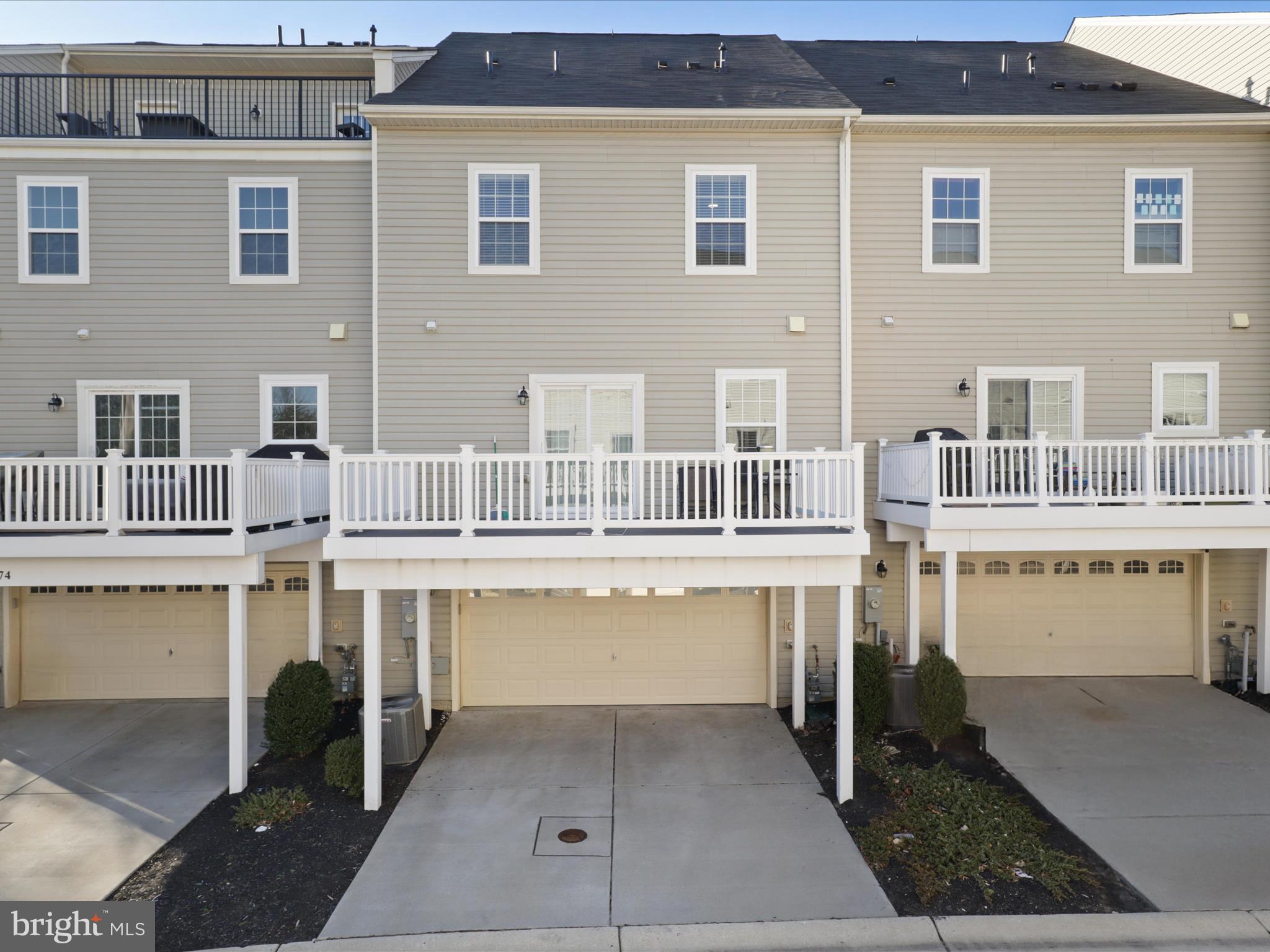 OXFORD SQUARE - Residential