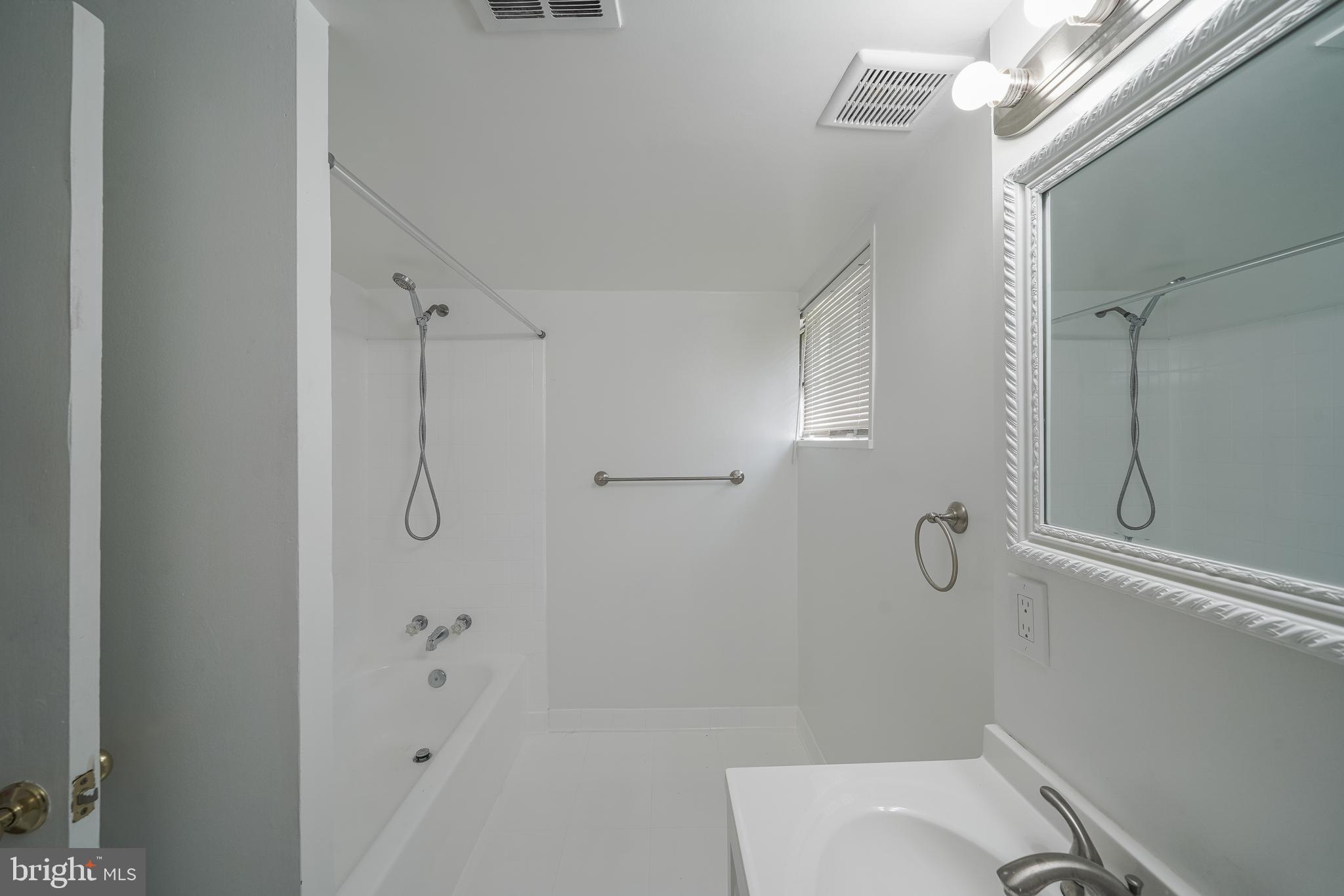 FRANKLIN KNOLLS - Residential